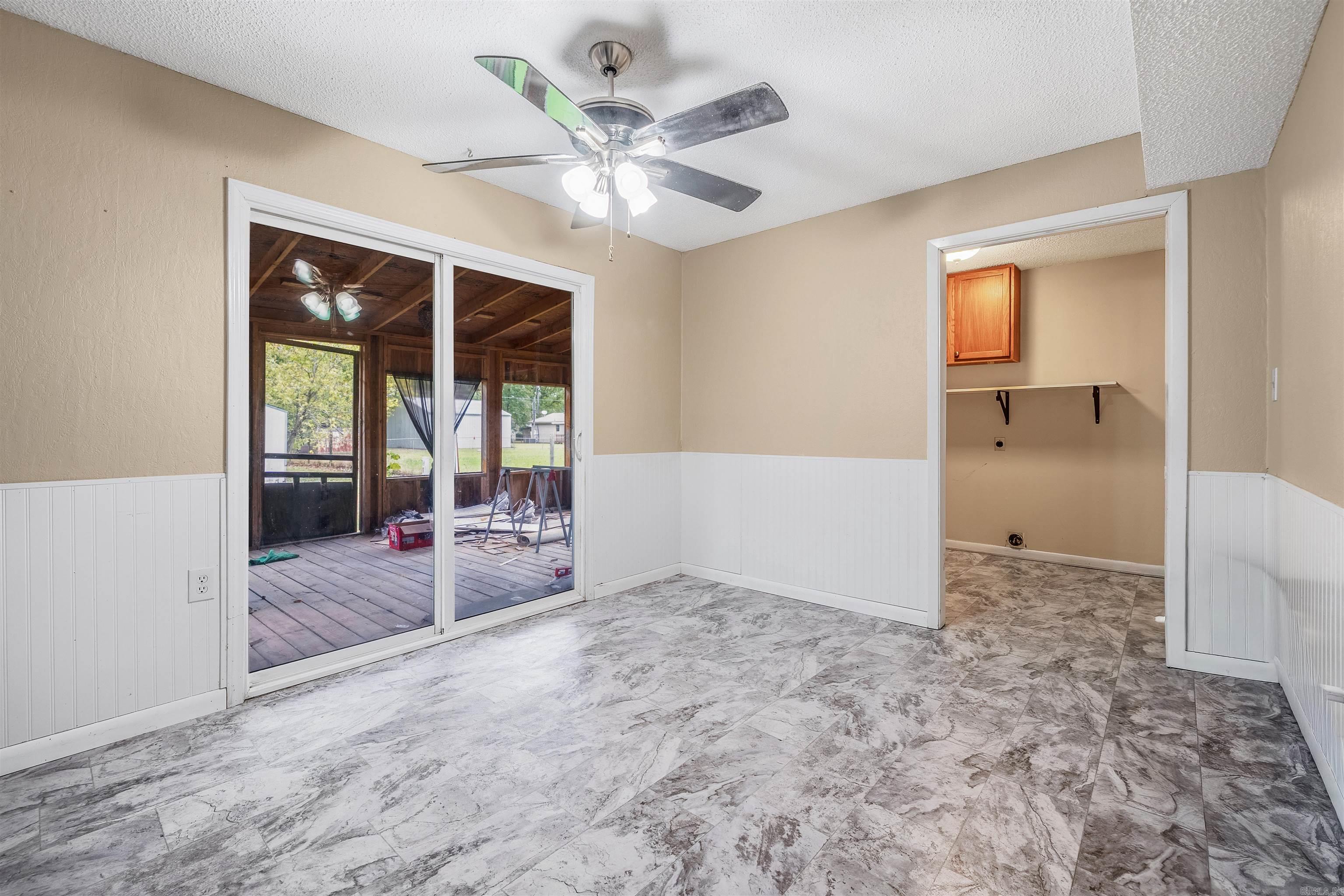 HOLIDAY TERRACE ADDN (HIGGINSON) - Residential