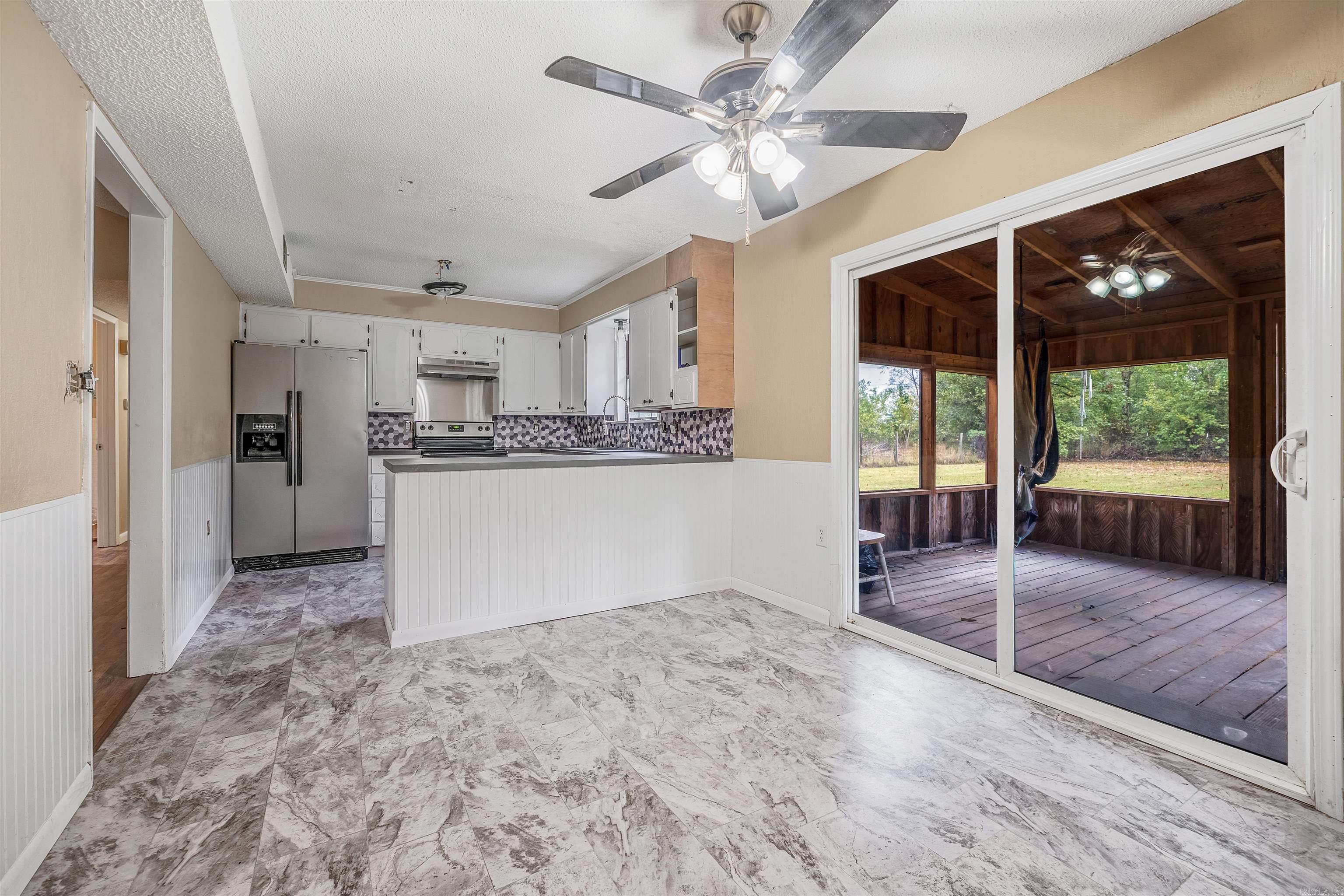 HOLIDAY TERRACE ADDN (HIGGINSON) - Residential