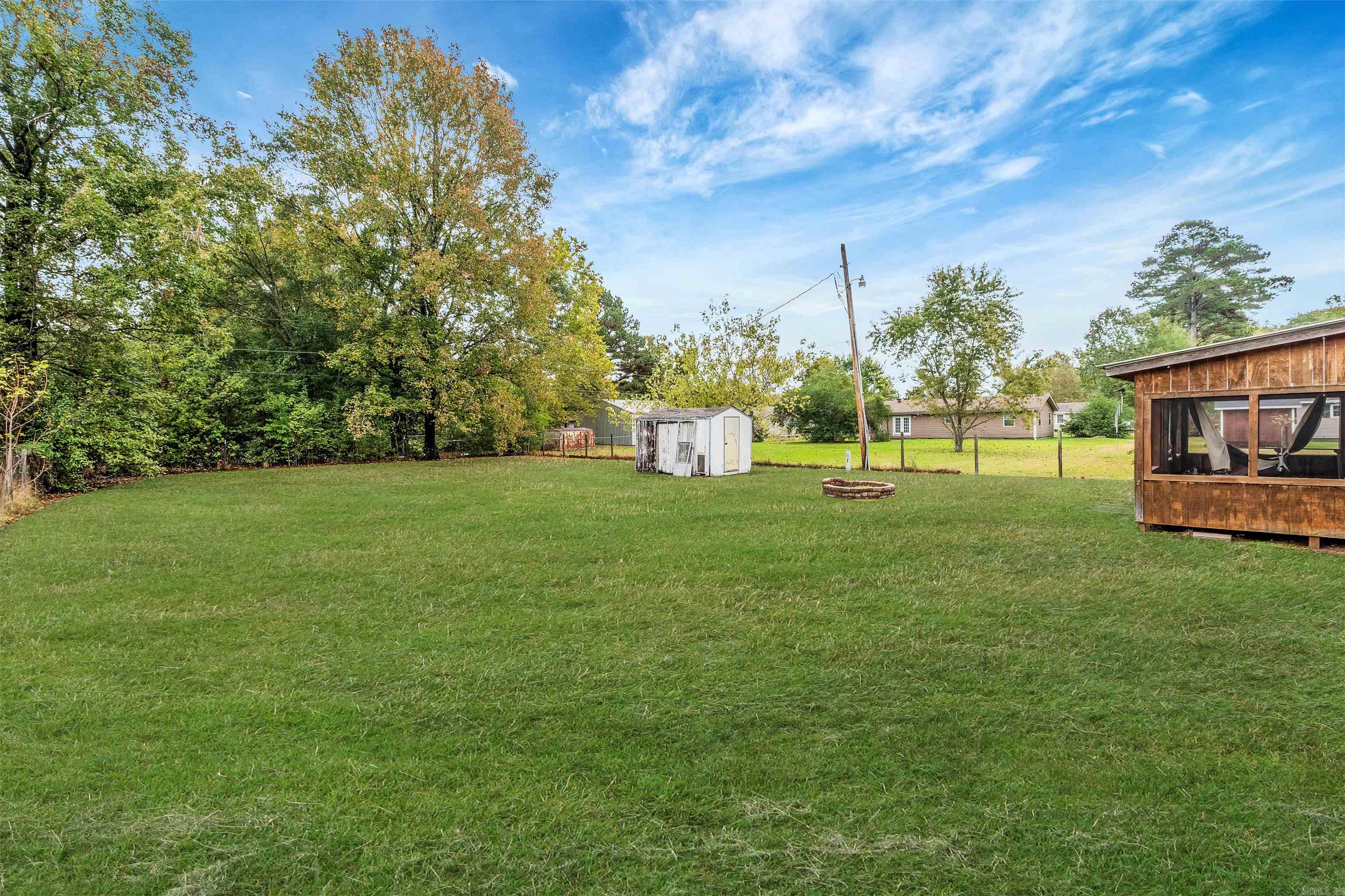 HOLIDAY TERRACE ADDN (HIGGINSON) - Residential