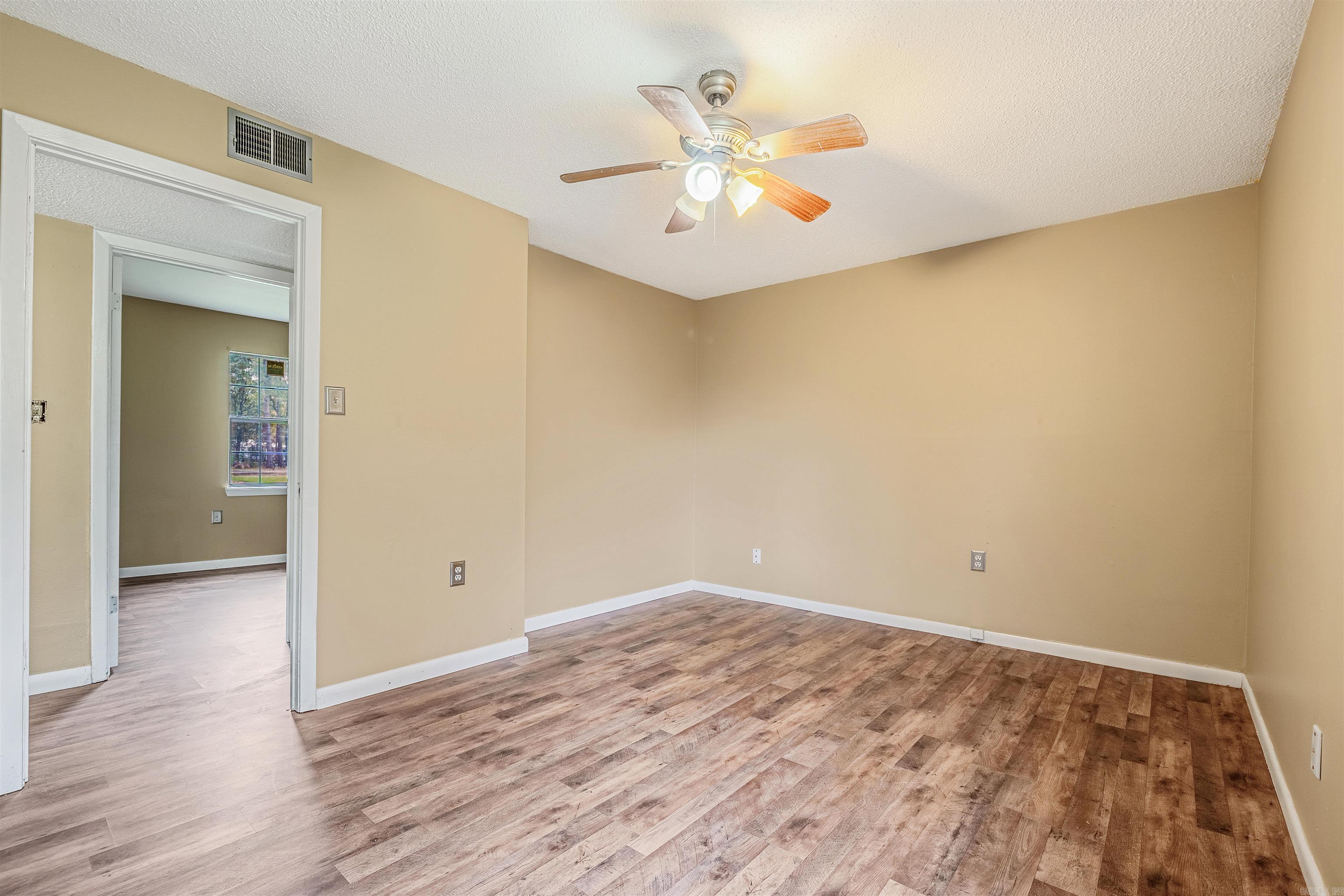 HOLIDAY TERRACE ADDN (HIGGINSON) - Residential