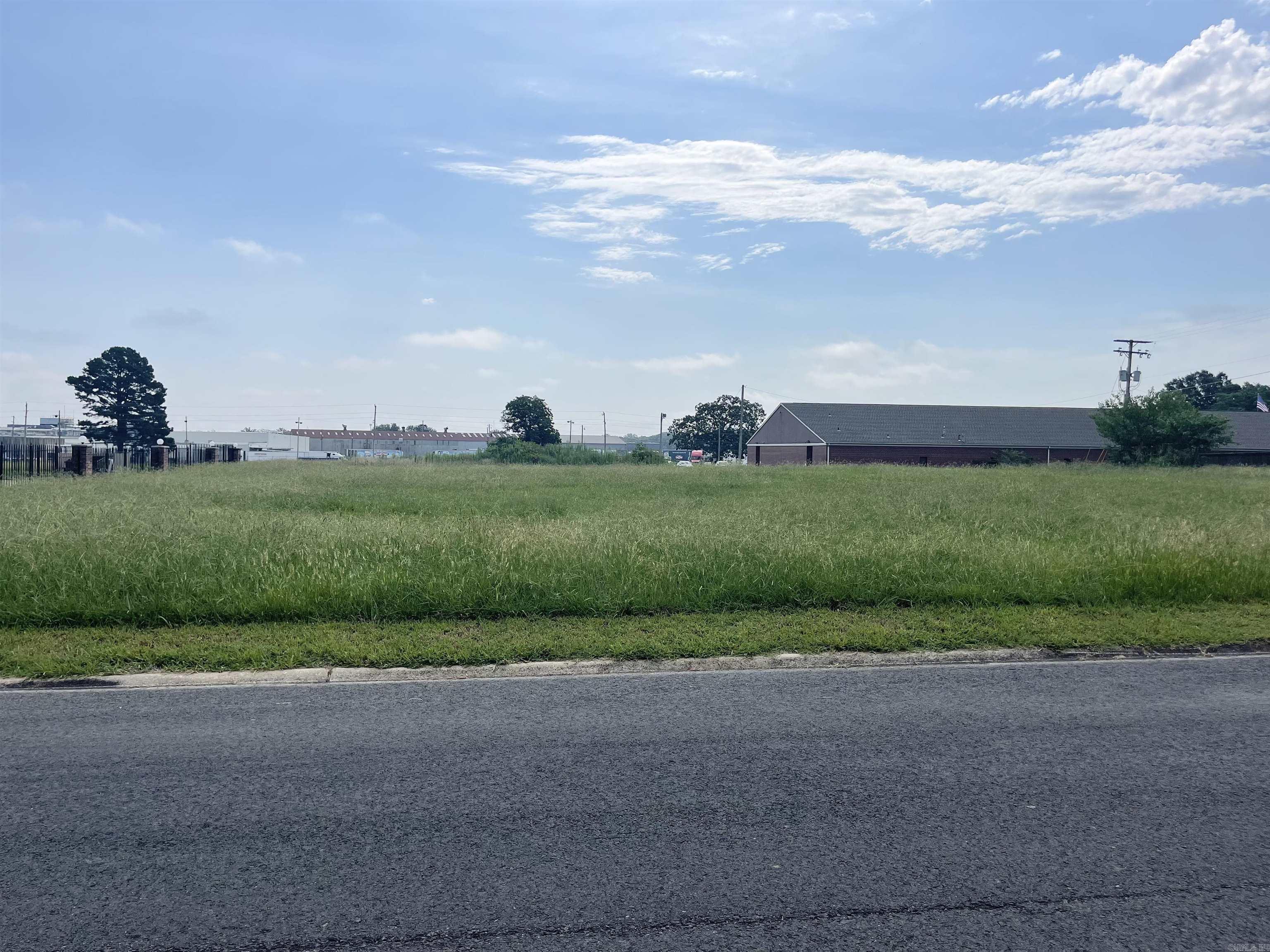 Searcy Outlots - Commercial Sale