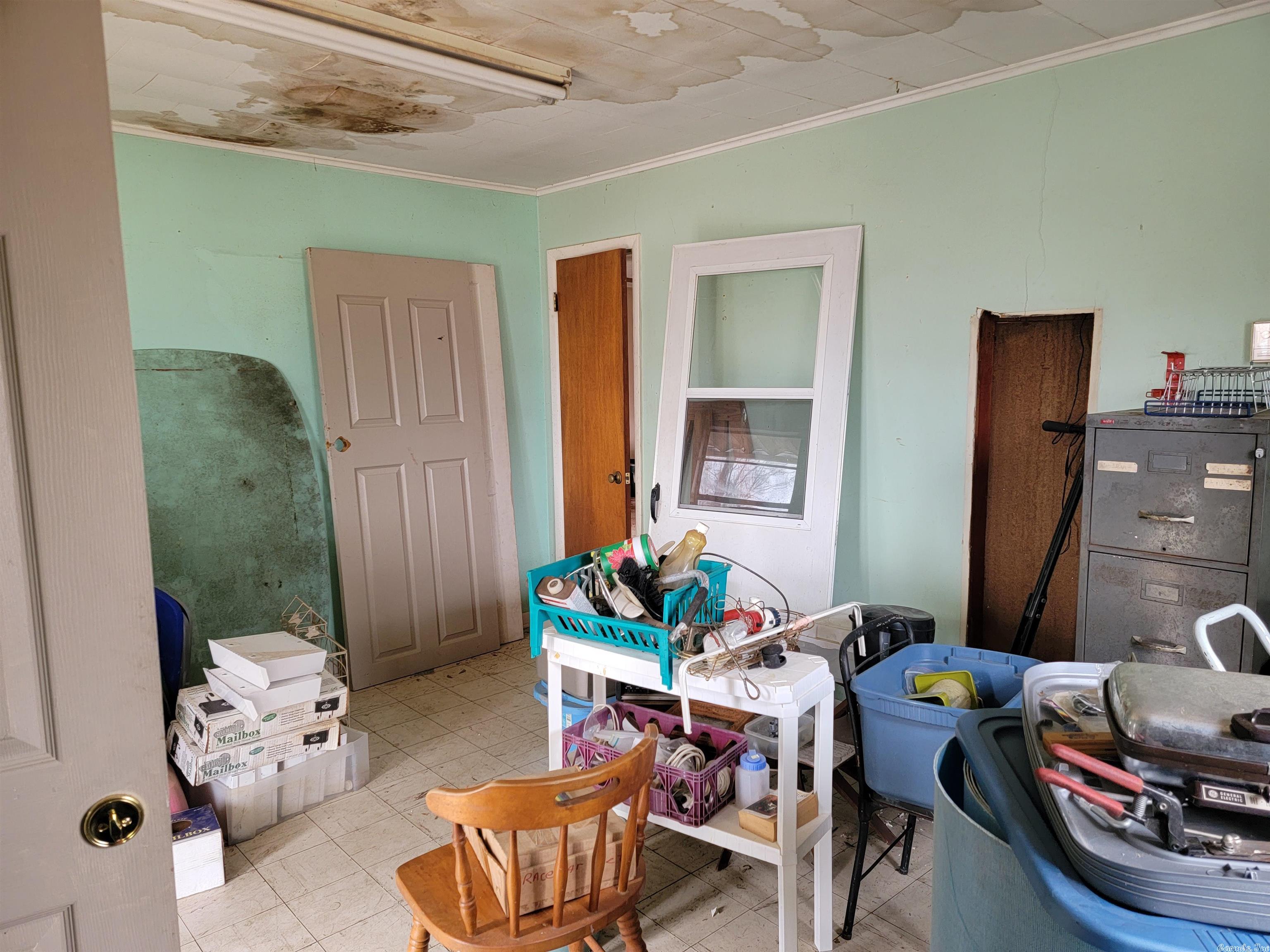 Eureka - Commercial Sale