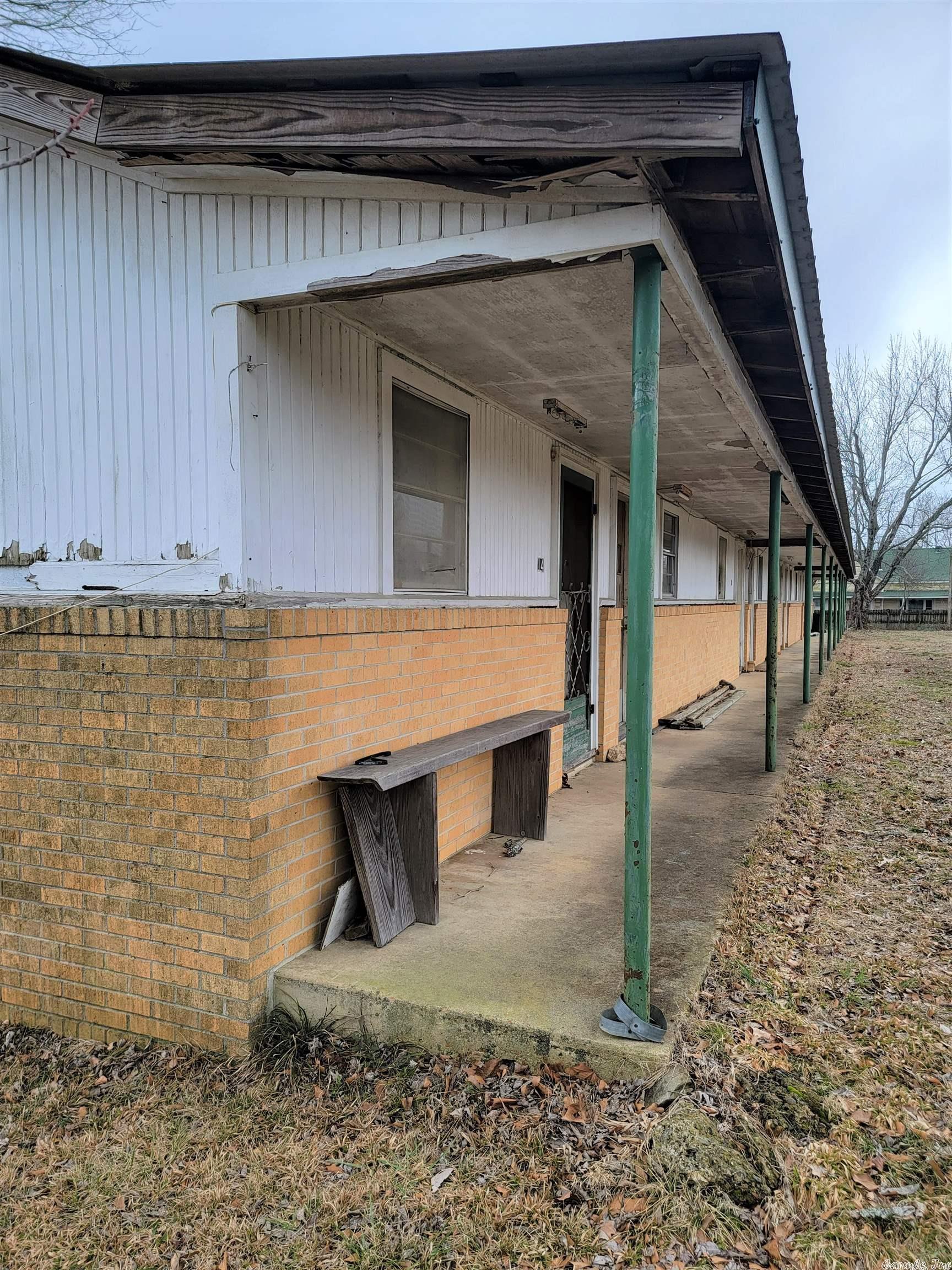 Eureka - Commercial Sale