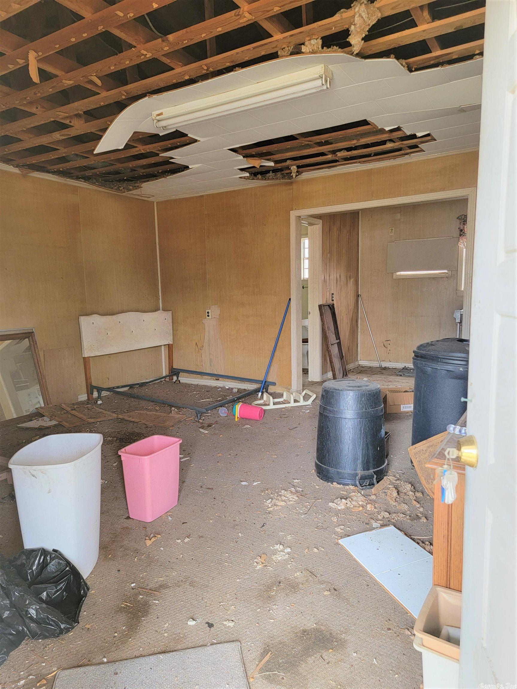 Eureka - Commercial Sale