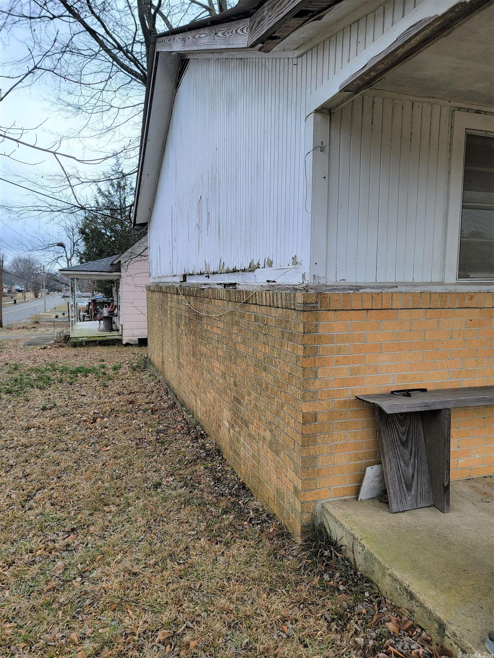 Eureka - Commercial Sale