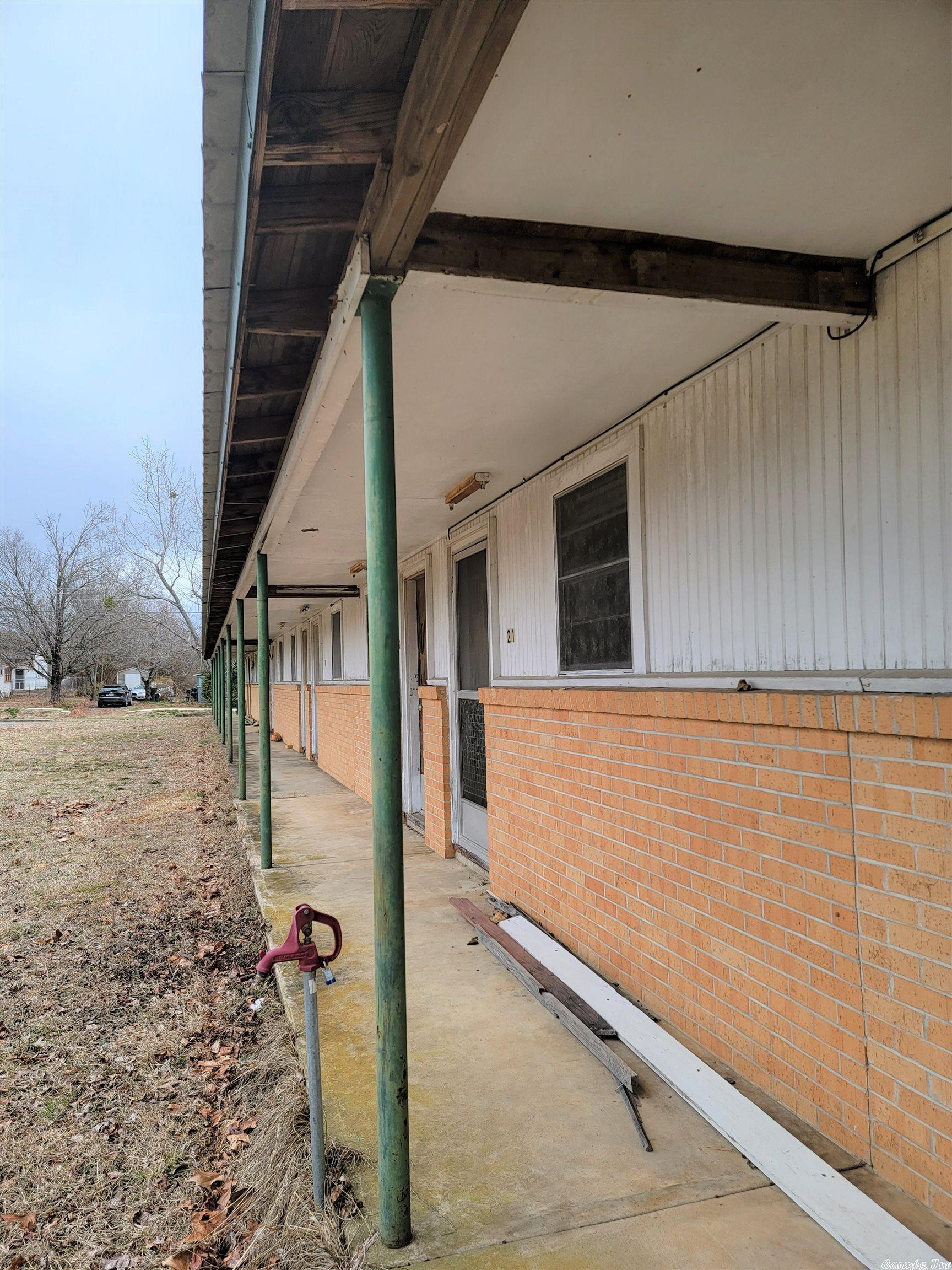 Eureka - Commercial Sale