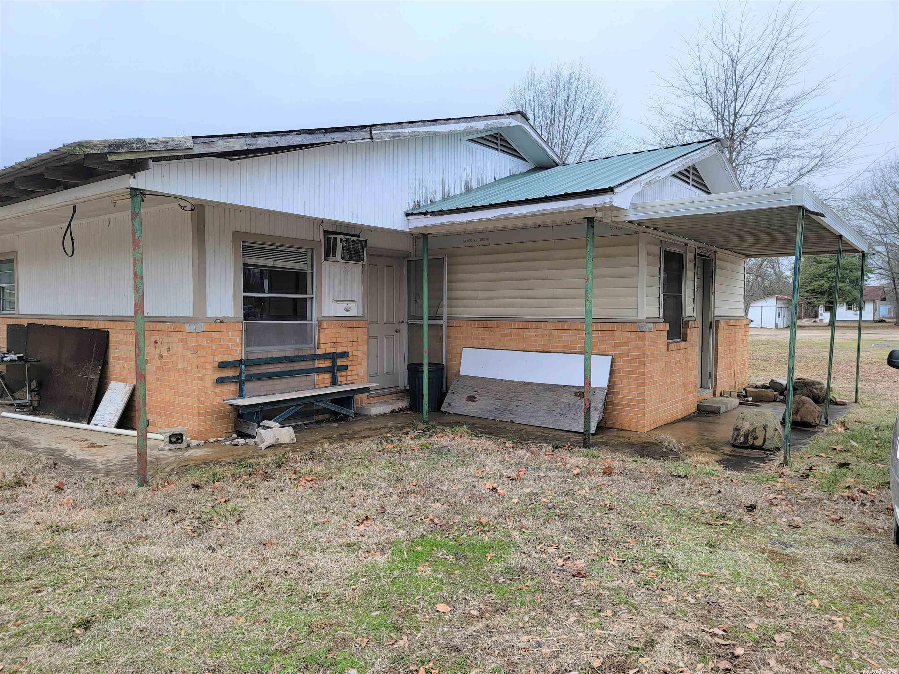 Eureka - Commercial Sale