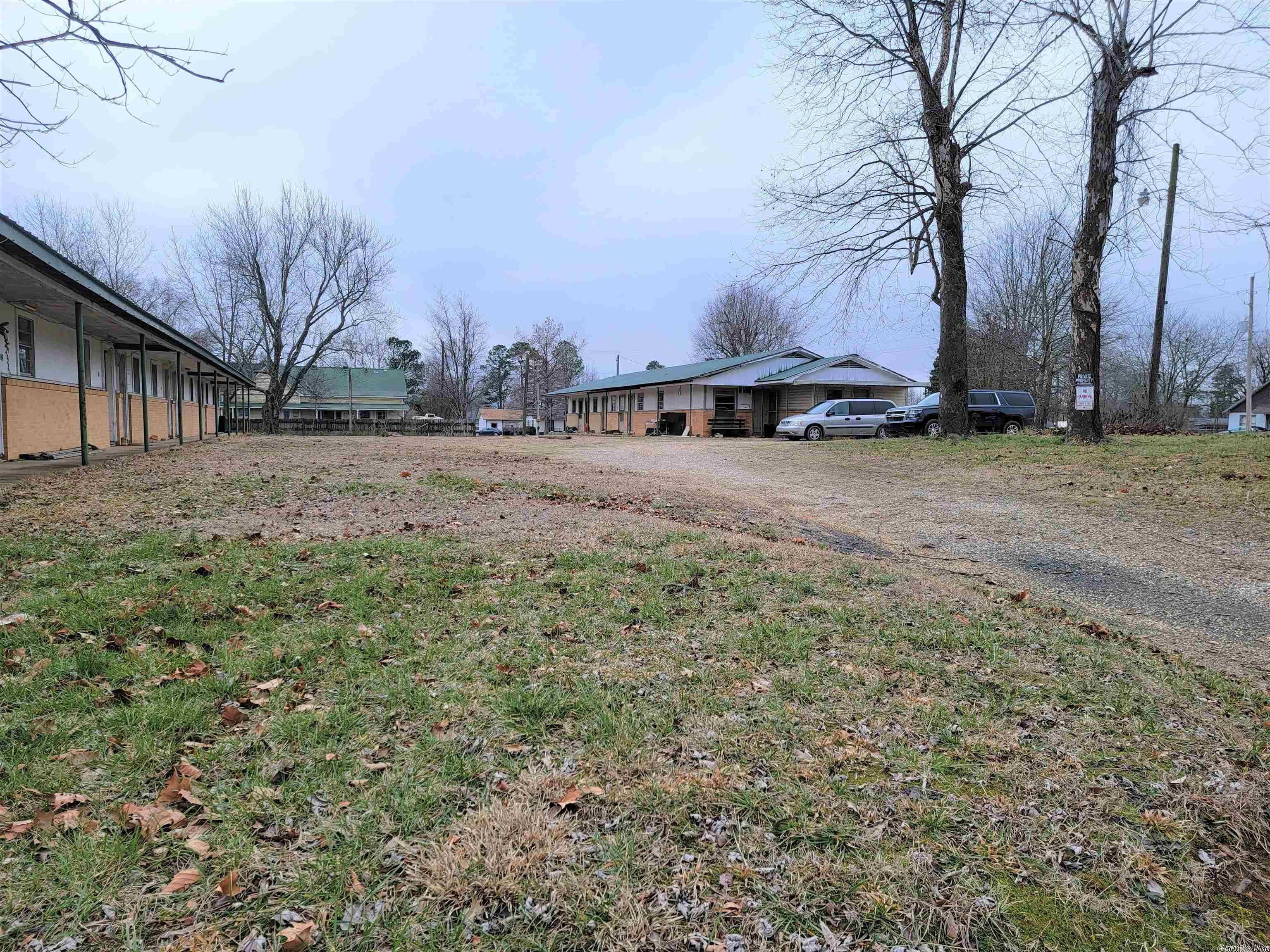 Eureka - Commercial Sale