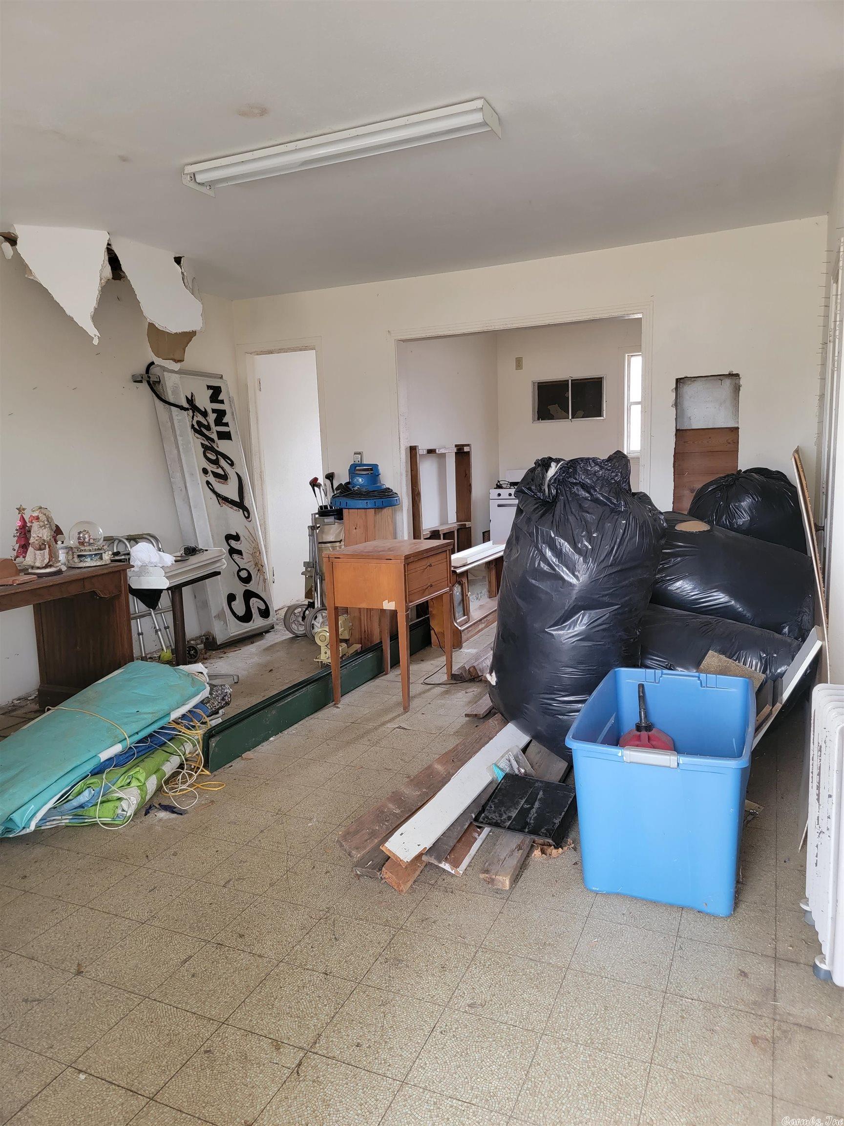 Eureka - Commercial Sale