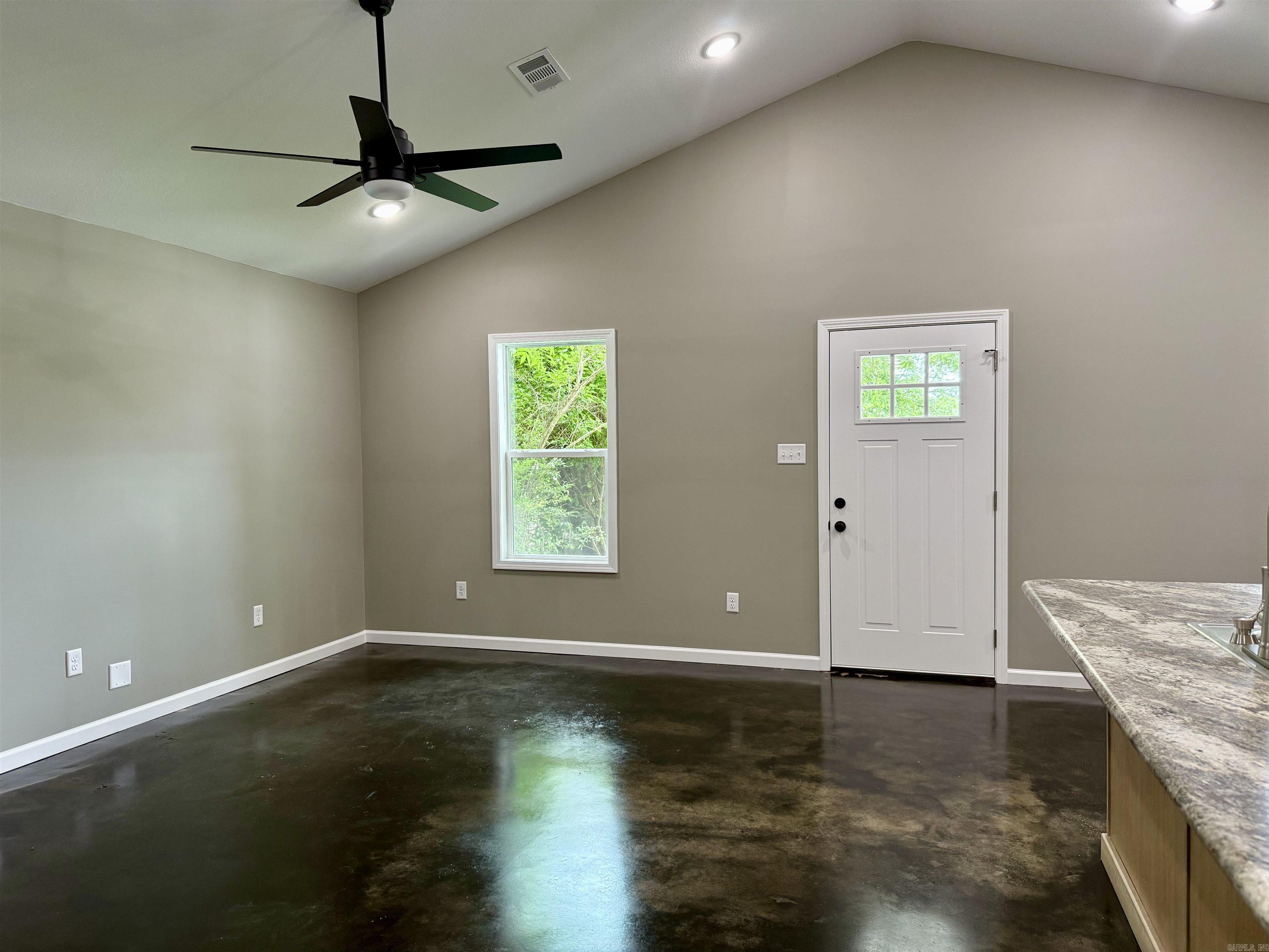 SOUTHWESTERN REALTY - Residential