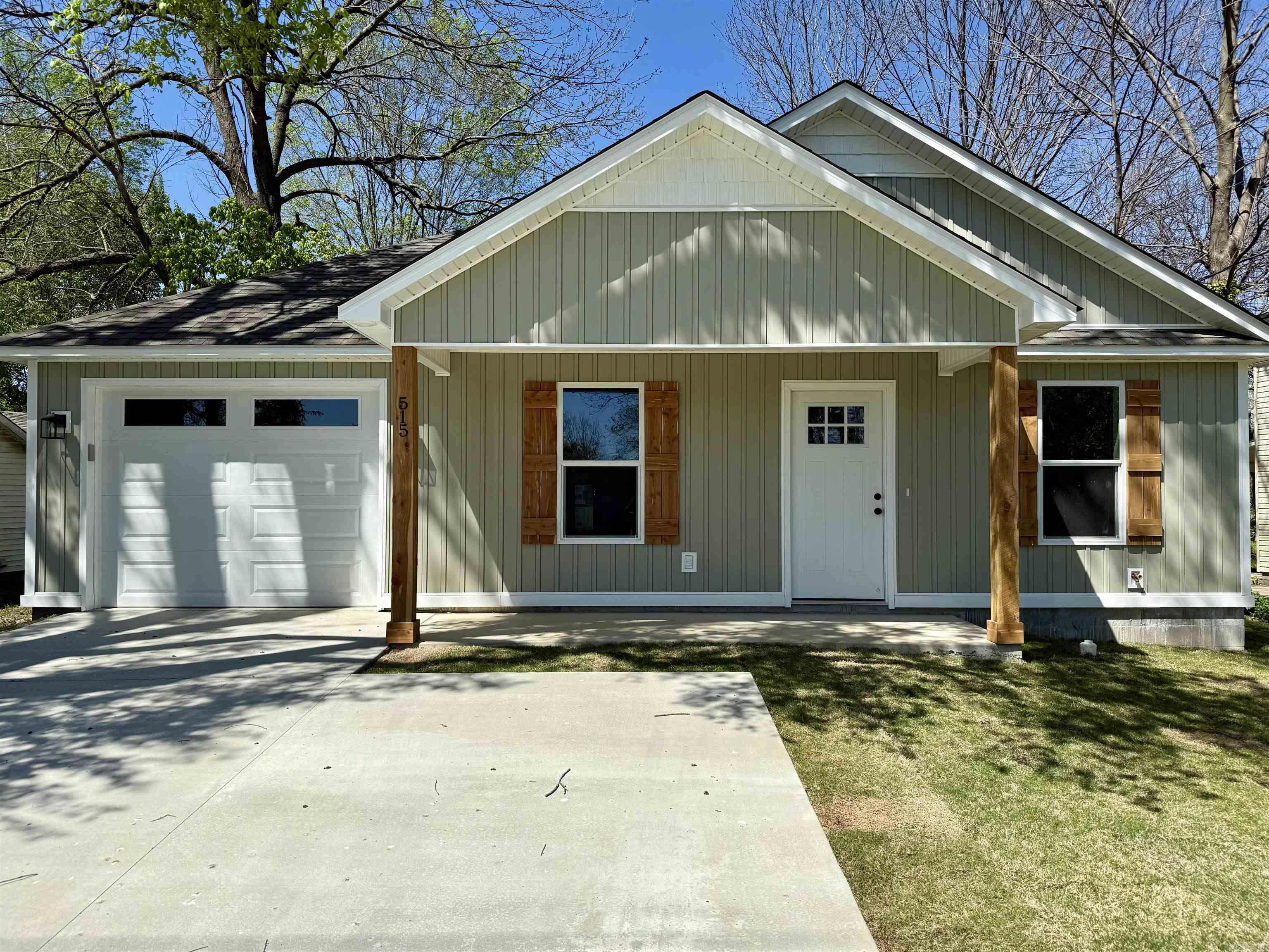 SOUTHWESTERN REALTY - Residential