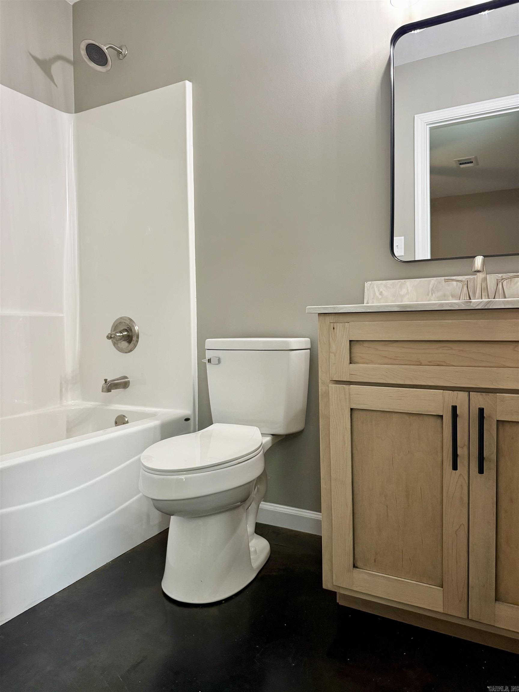 SOUTHWESTERN REALTY - Residential