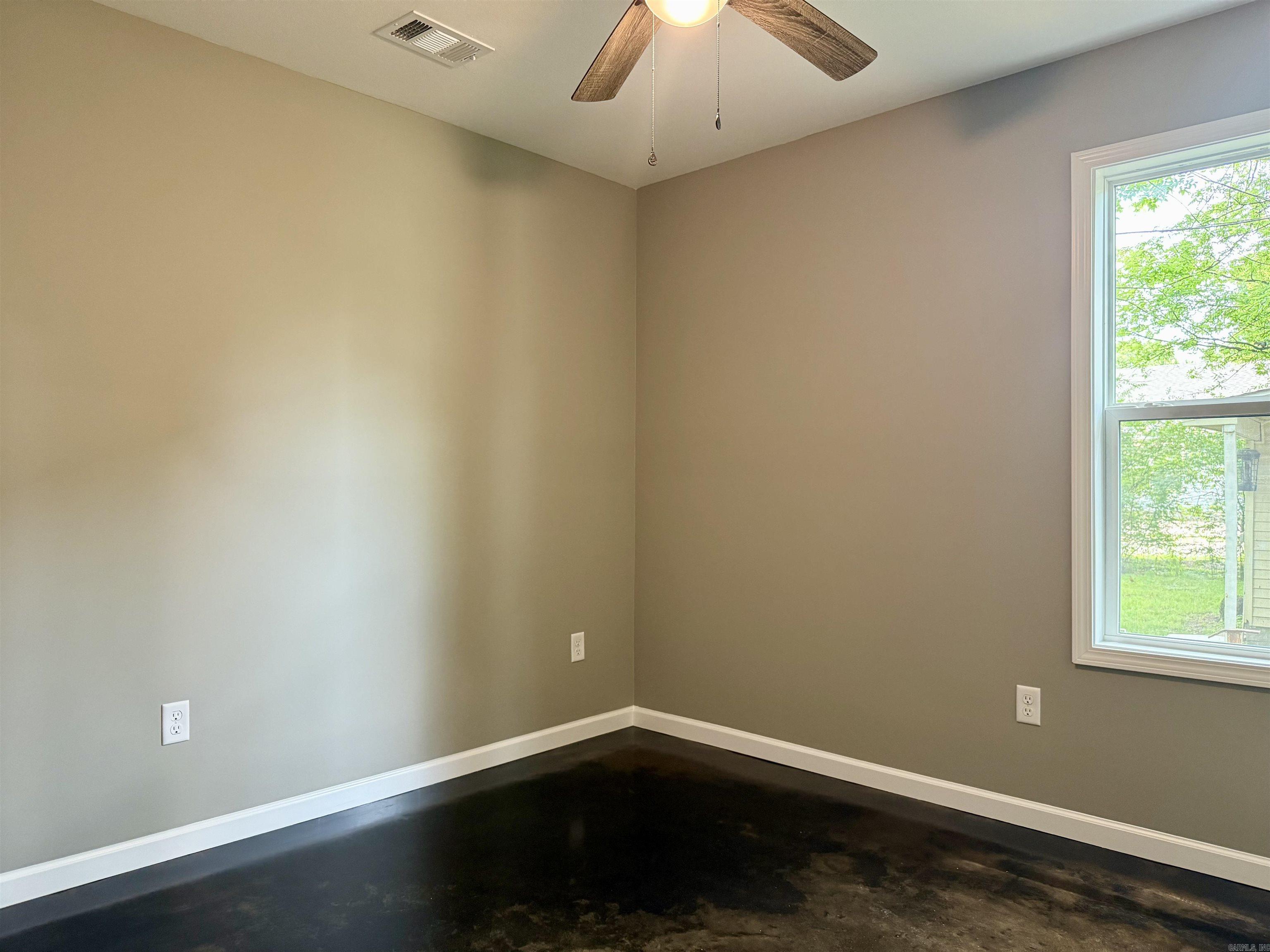 SOUTHWESTERN REALTY - Residential