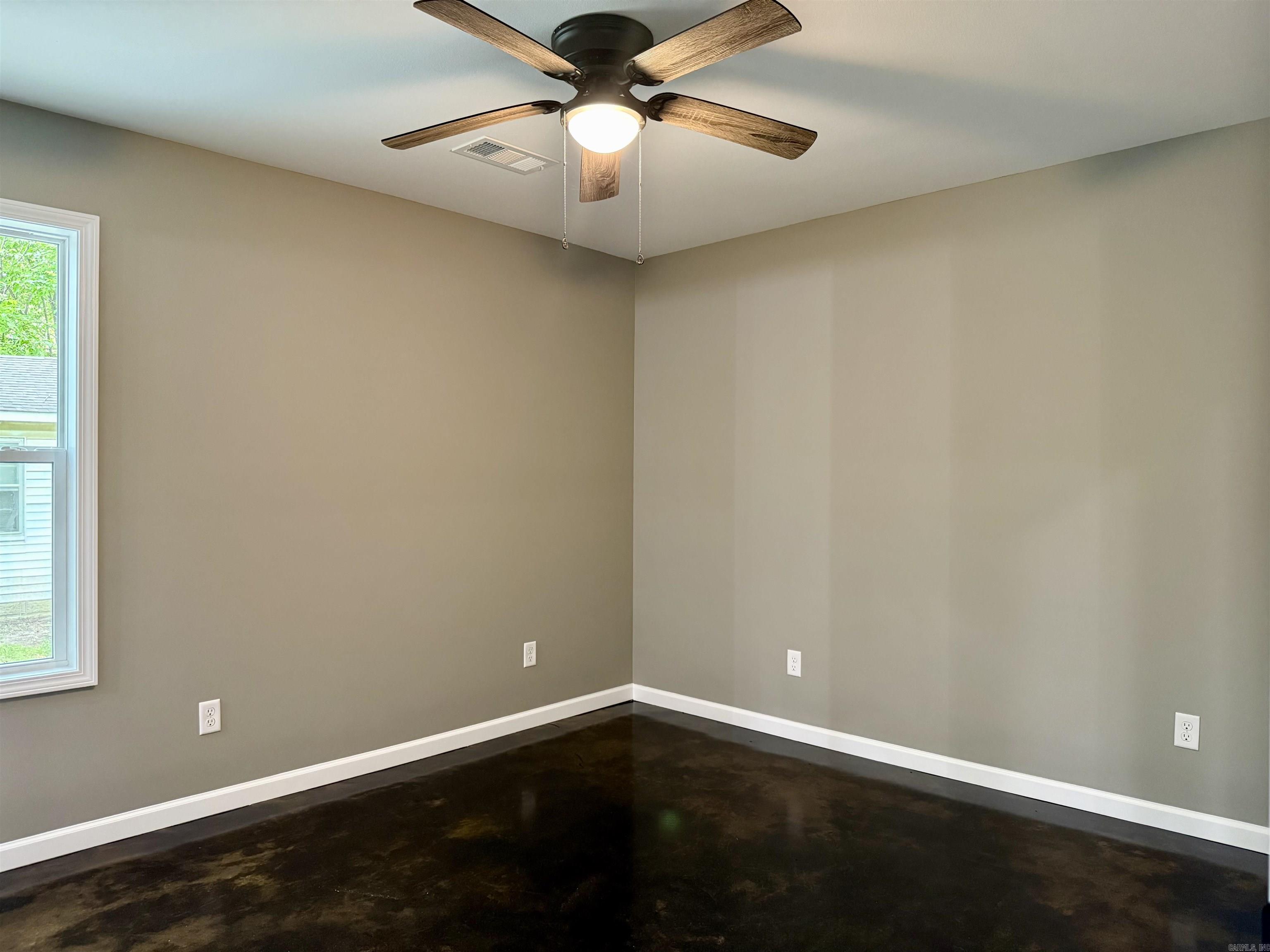 SOUTHWESTERN REALTY - Residential