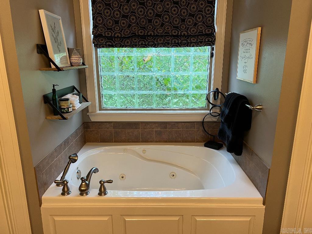 CHAPEL CREEK - Residential