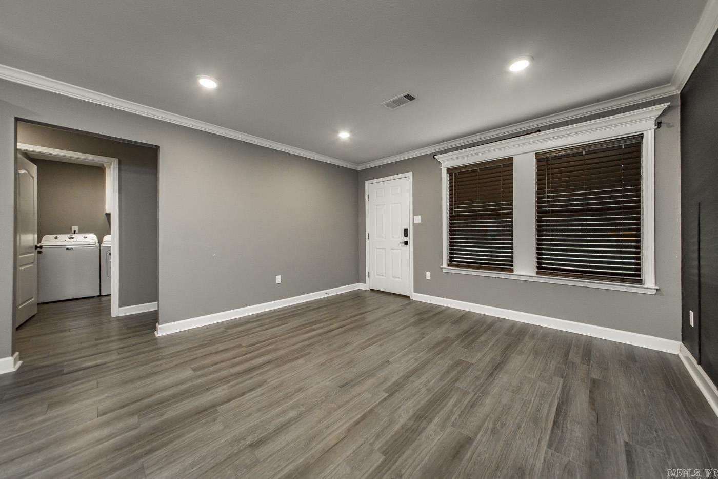 PLAINVIEW - Residential