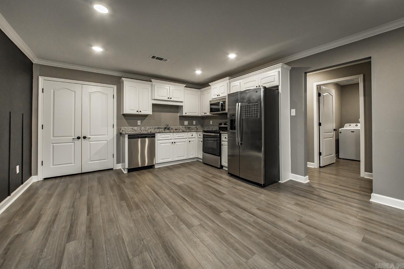 PLAINVIEW - Residential