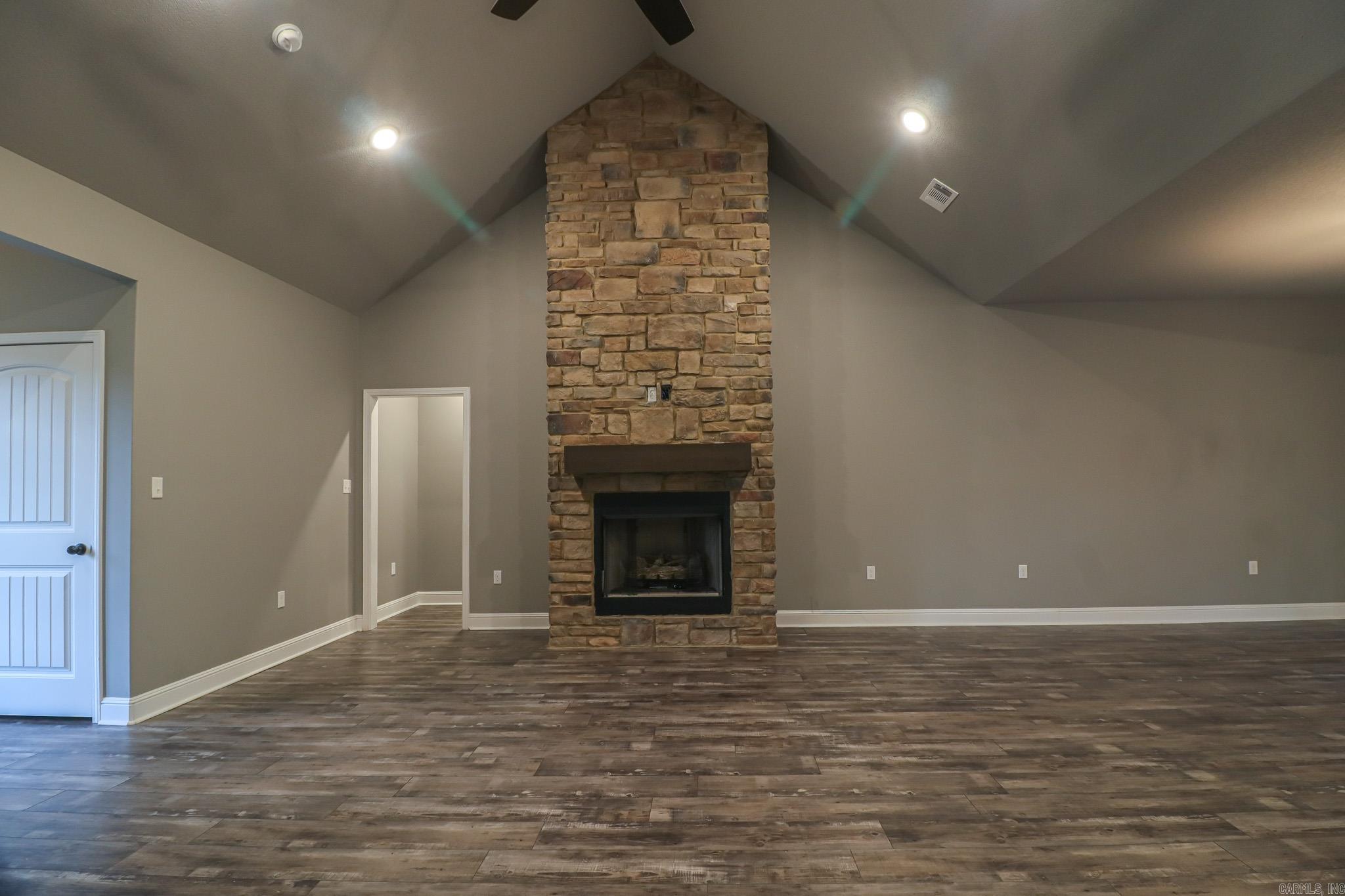 Cypress Pointe - Residential