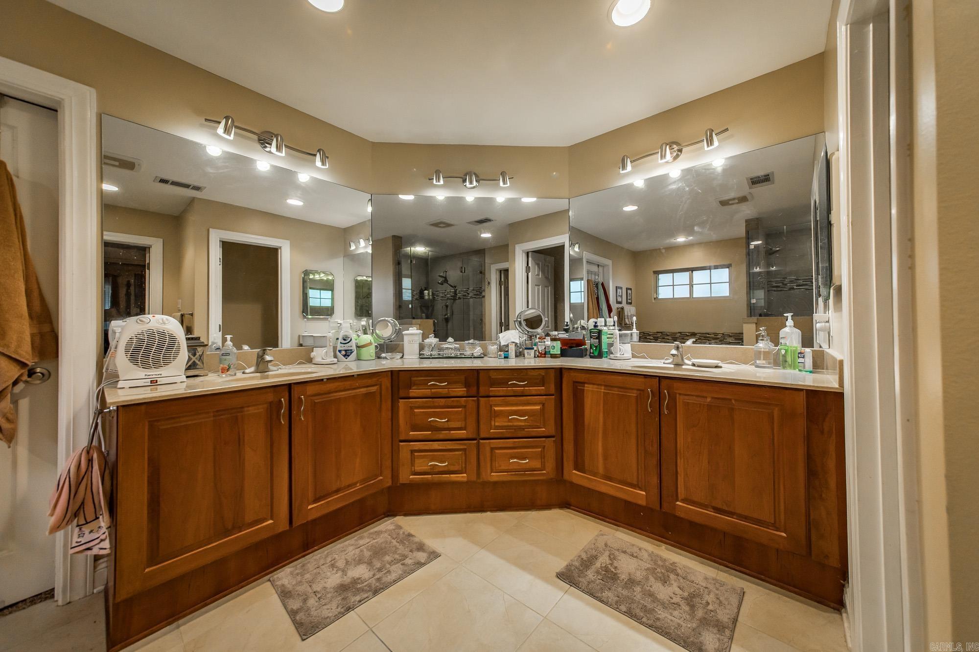 GREYSTONE - Residential