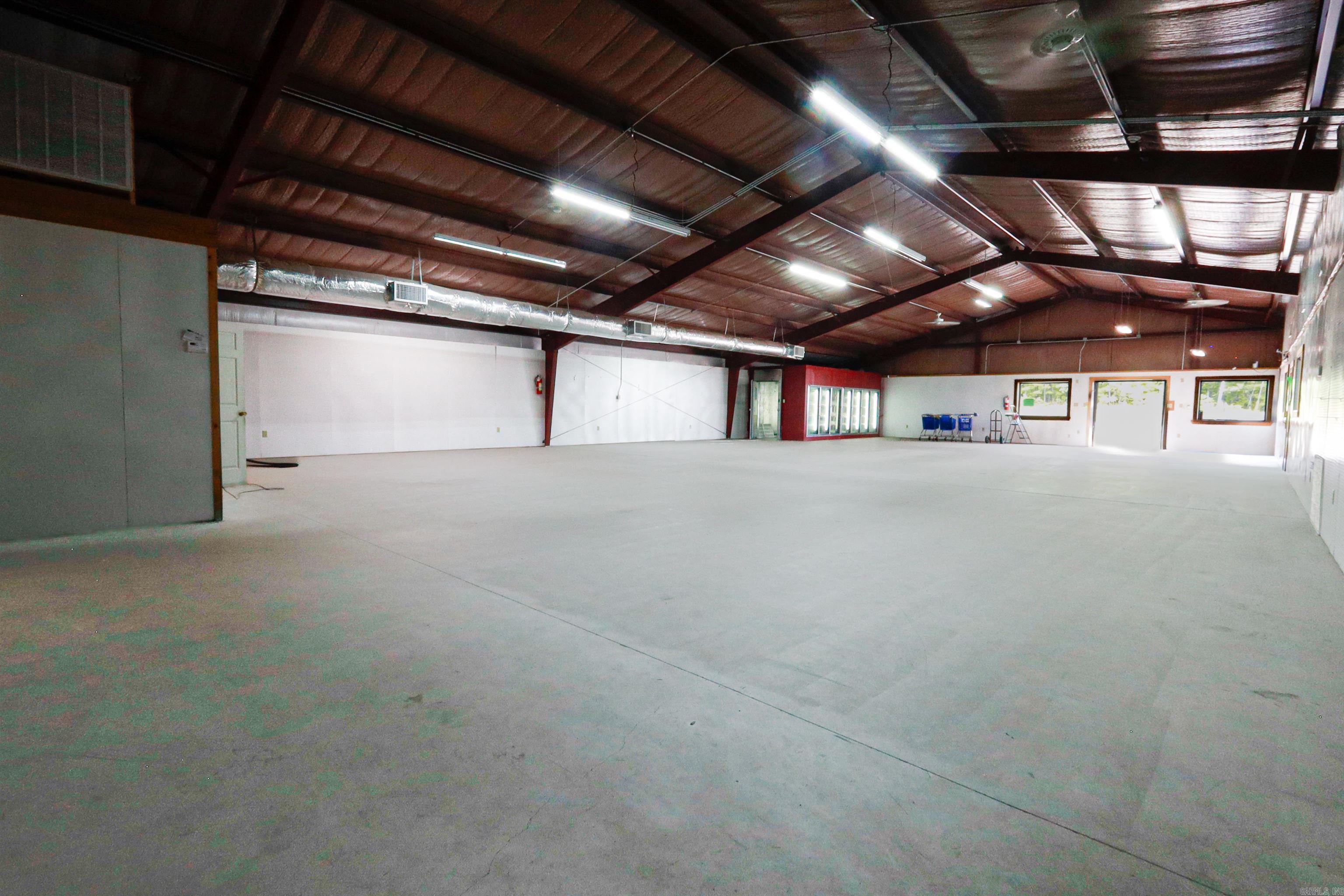 Metes & Bounds - Commercial Sale