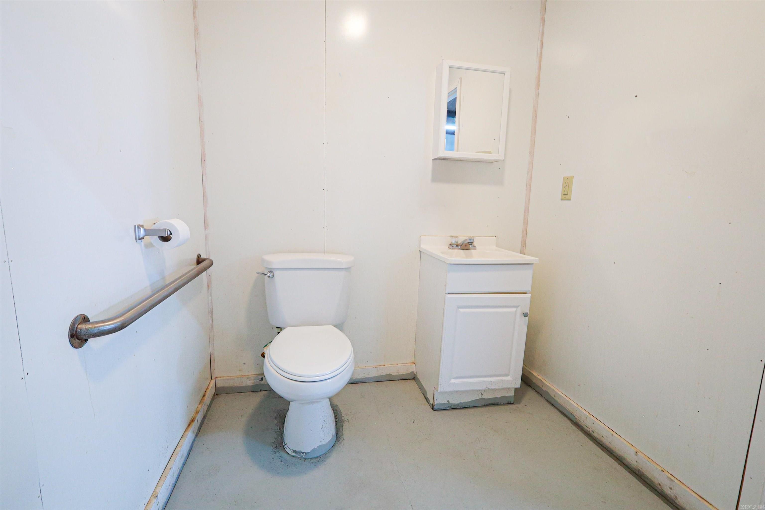 Metes & Bounds - Commercial Sale