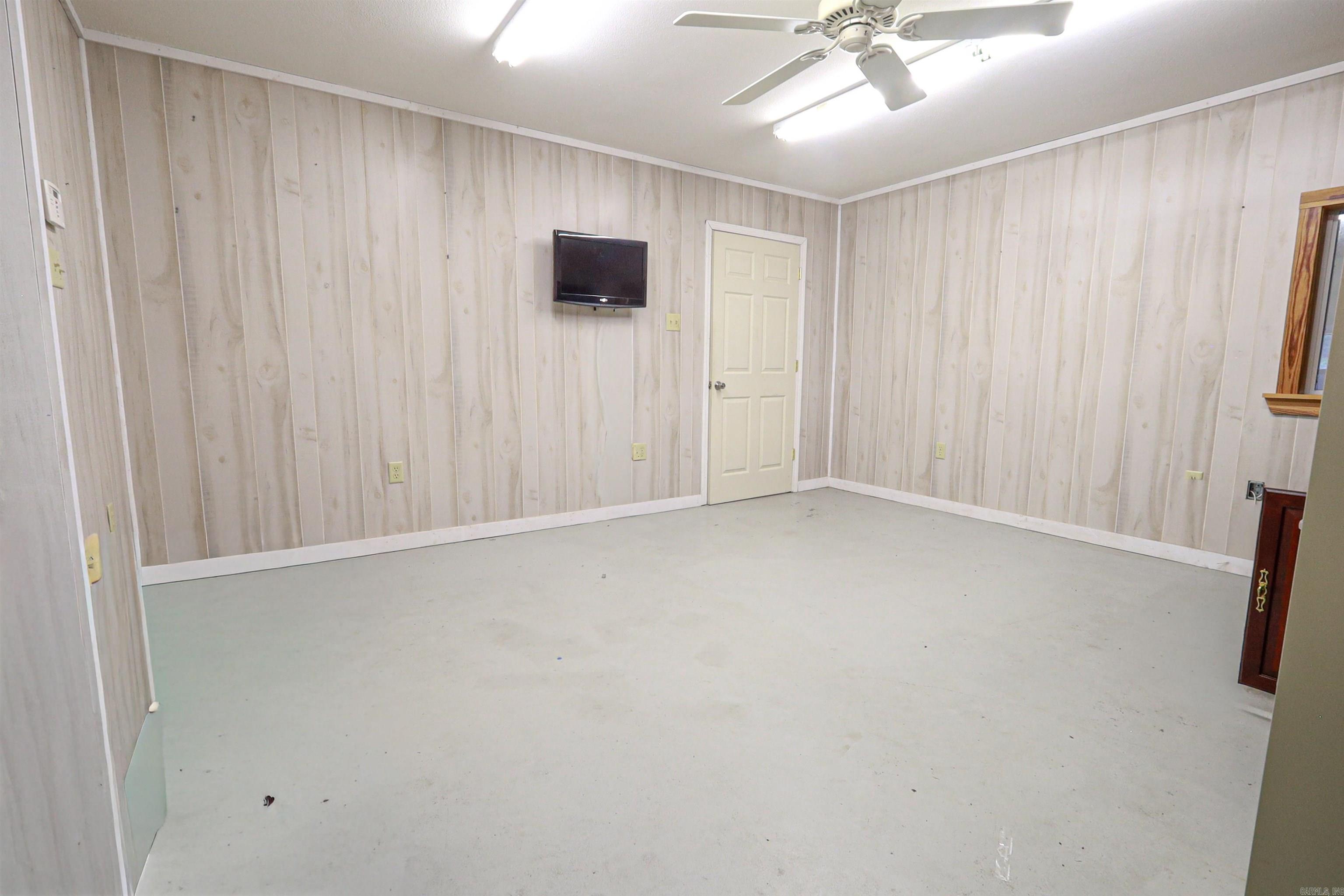 Metes & Bounds - Commercial Sale