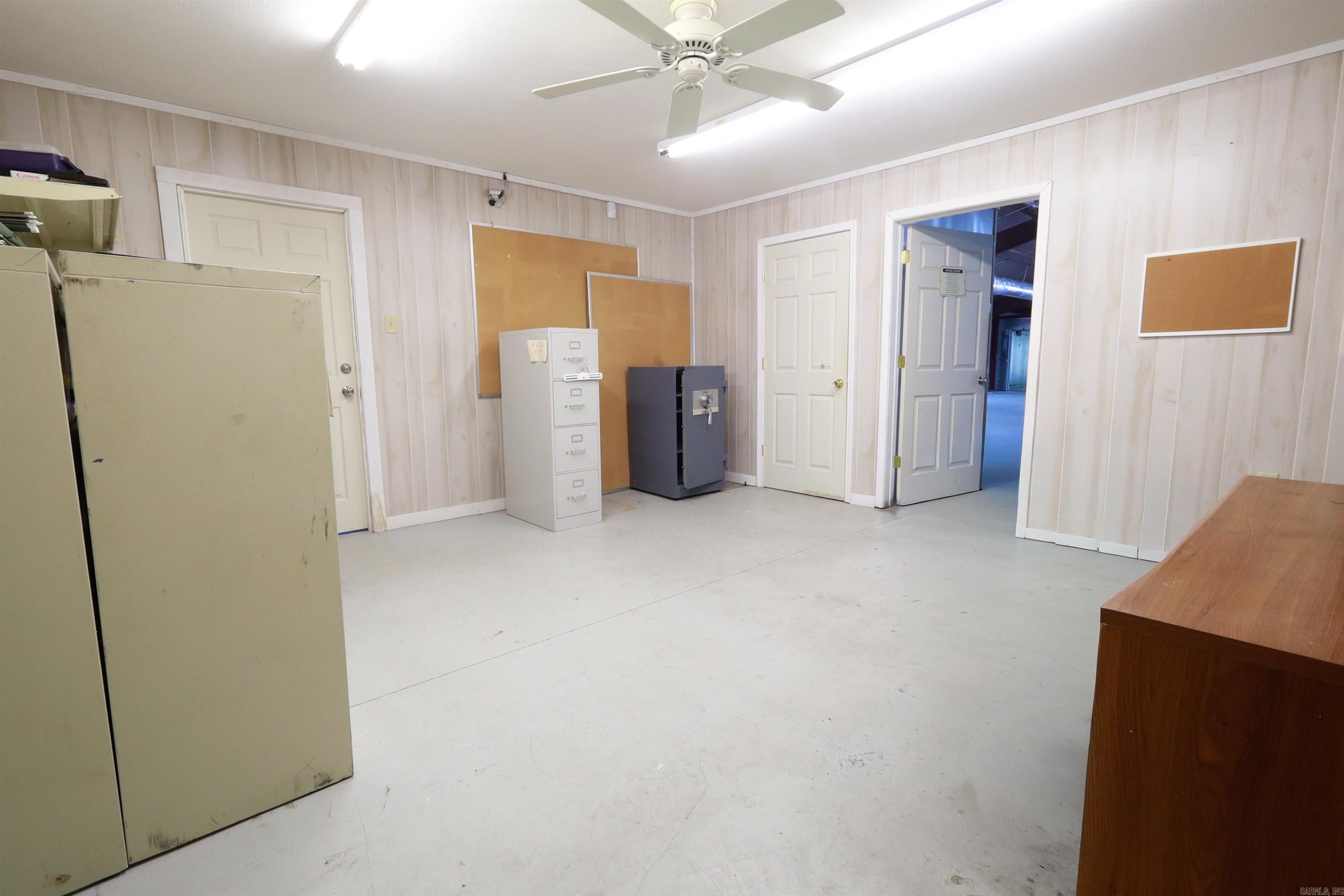 Metes & Bounds - Commercial Sale