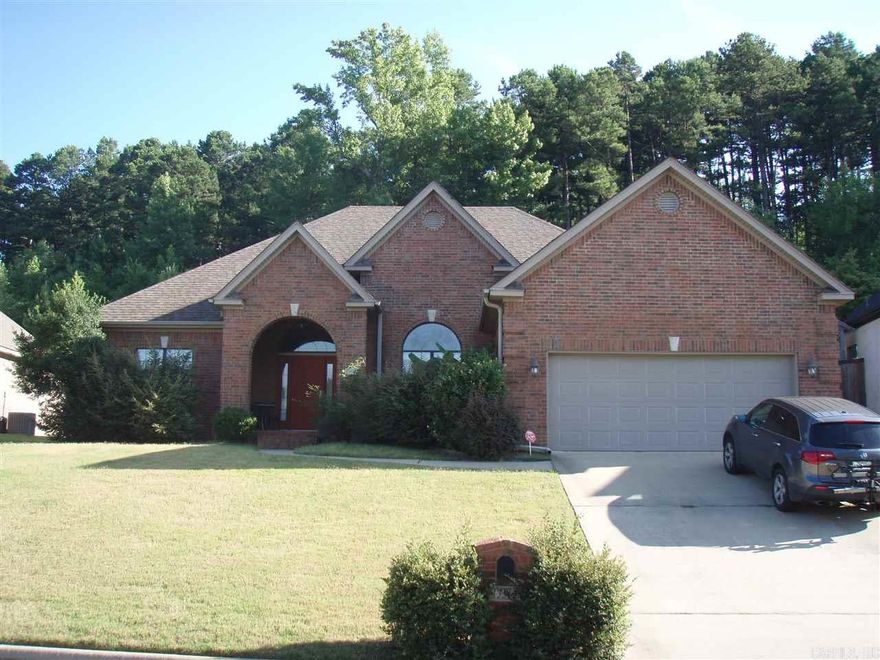 Wonderful Executive home in Woodlands Edge! This 1-Level home backs up to a private greenbelt. It features an open floor with large great room w/fire place, sep. dining, eat-in-kit, 4 brms, 2 1/2 bas, & double garage. This home requires a 1 month deposit & a 1 year lease that can roll over.