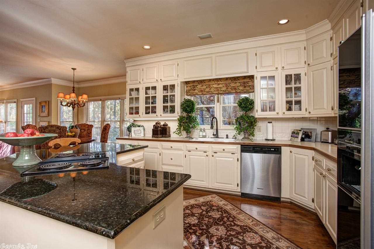 CHENAL VALLEY BASCOM PLACE - Residential