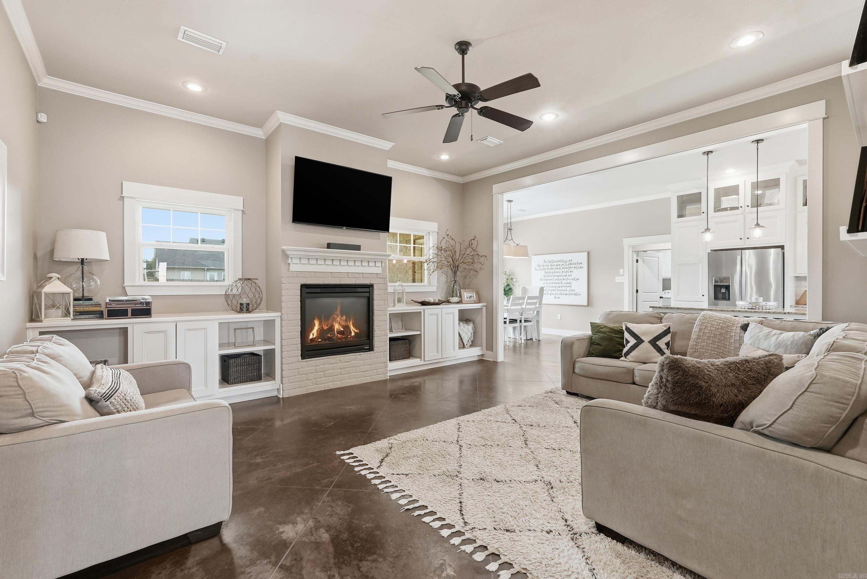 CHAPEL CREEK - Residential