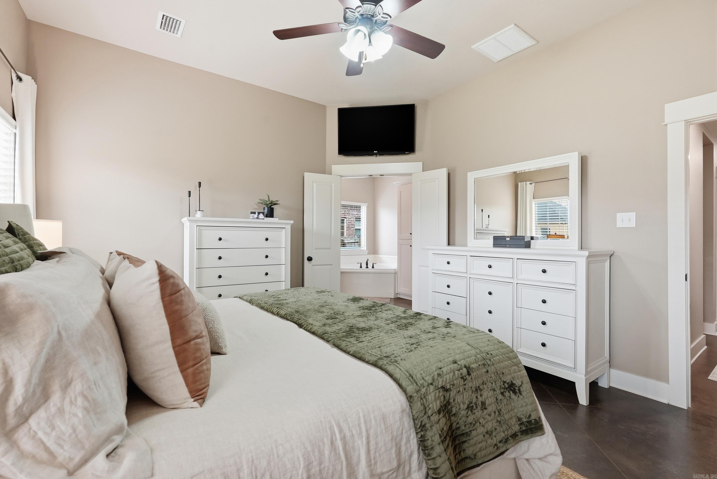 CHAPEL CREEK - Residential