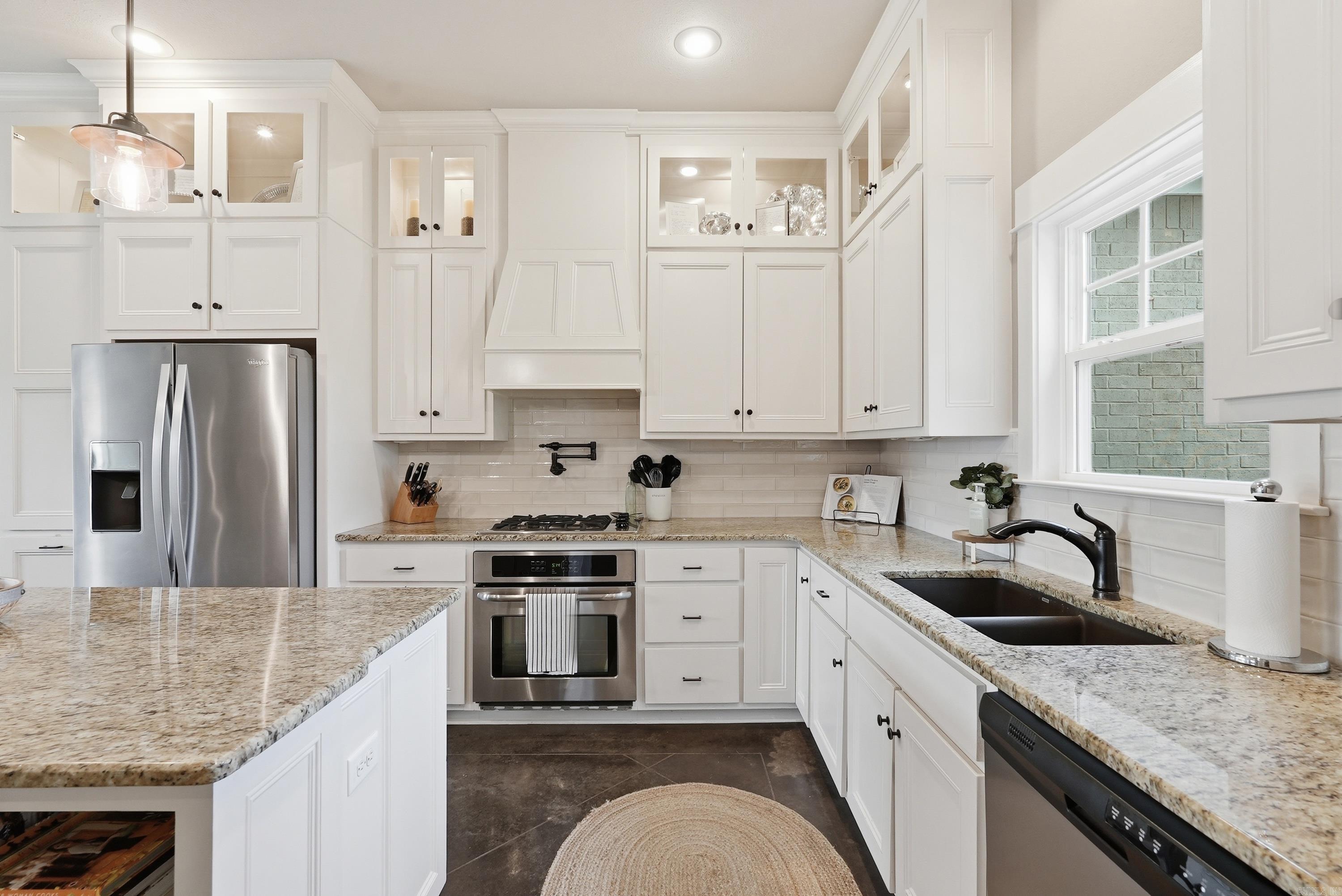 CHAPEL CREEK - Residential