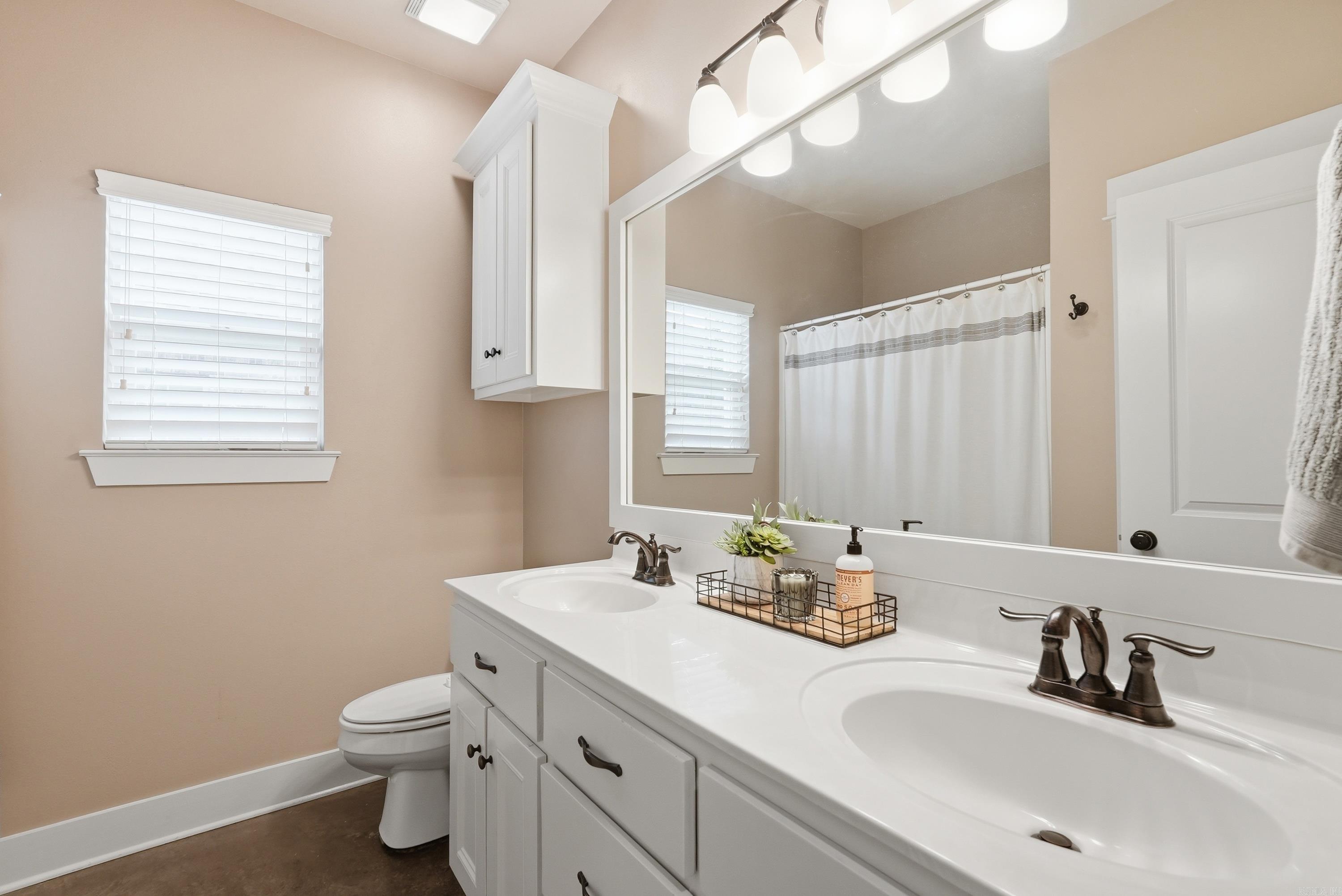 CHAPEL CREEK - Residential