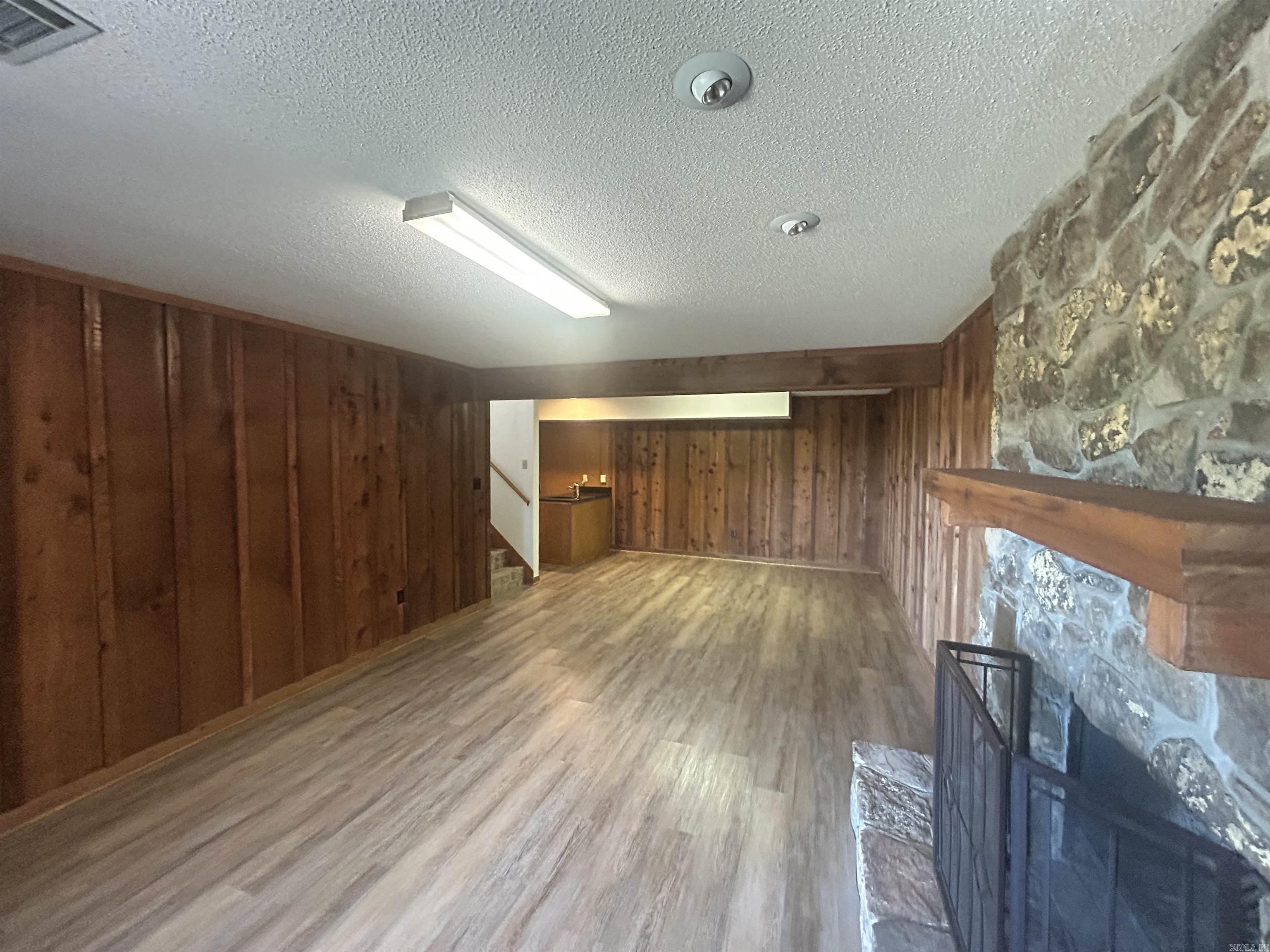 VIEWPOINT - Residential