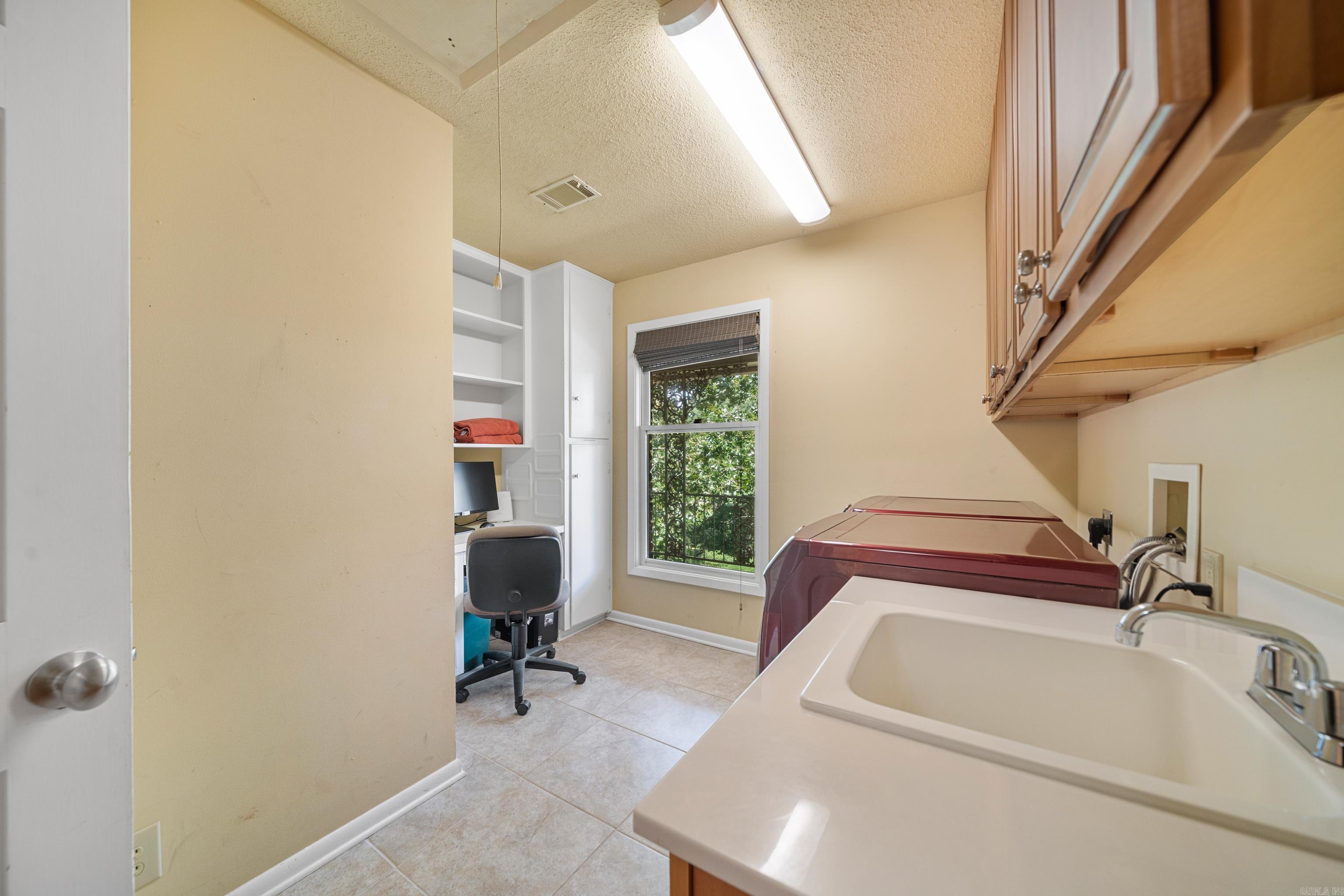 Eastgate I - Residential
