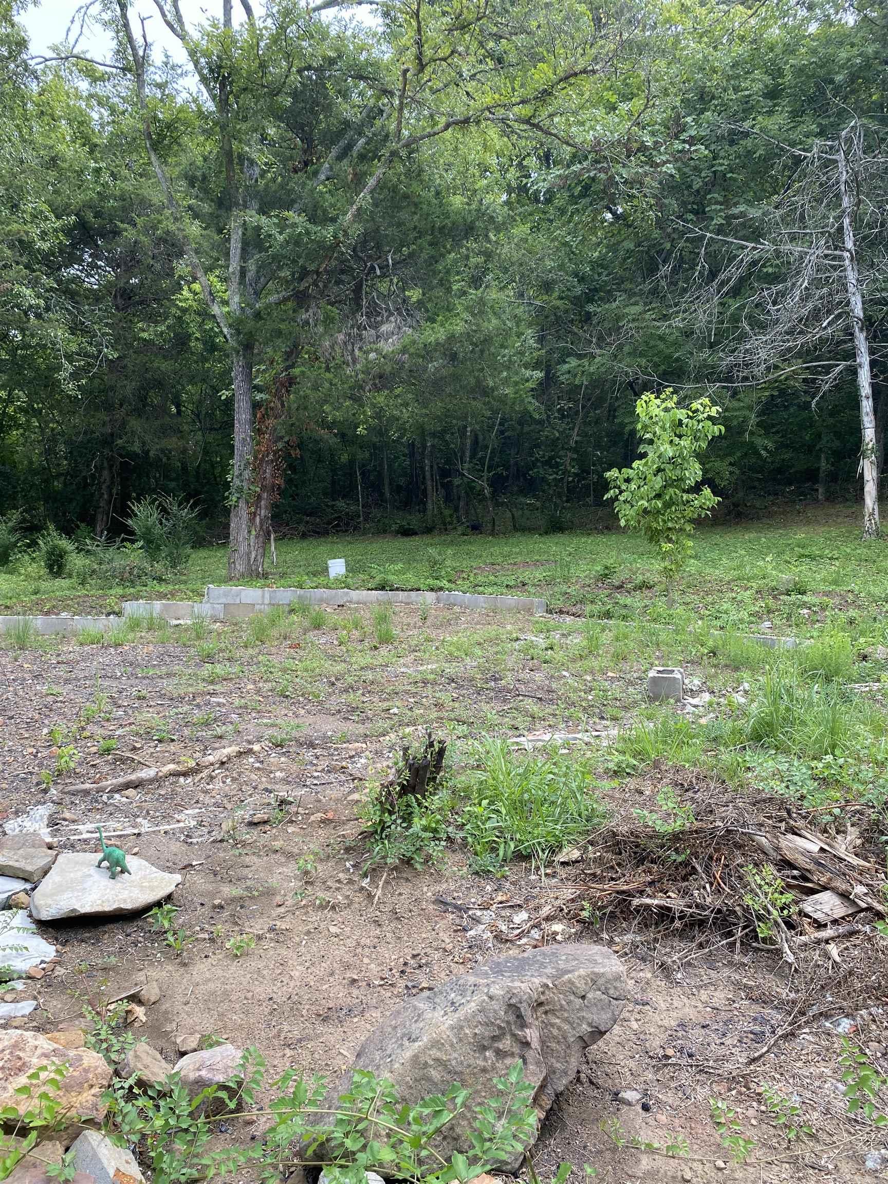 Metes & Bounds - Land