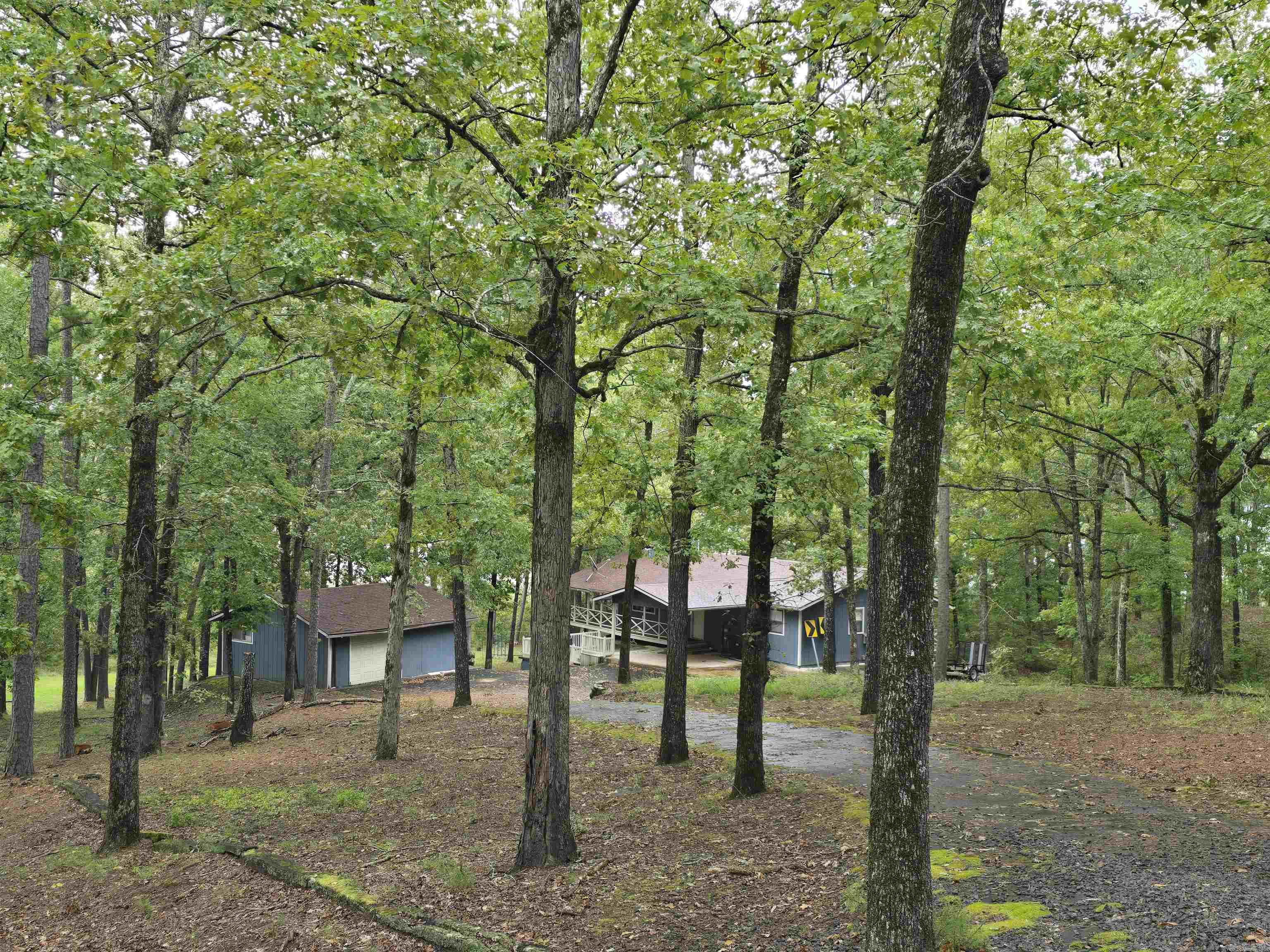 TIMBER LAKE - Land
