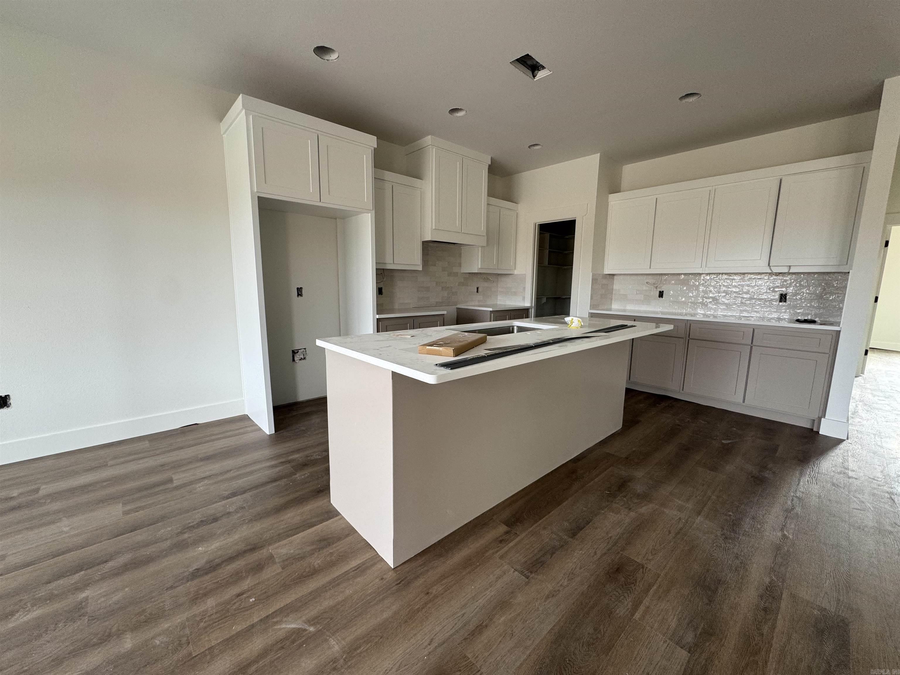 HIDDEN VALLEY ESTATES - Residential