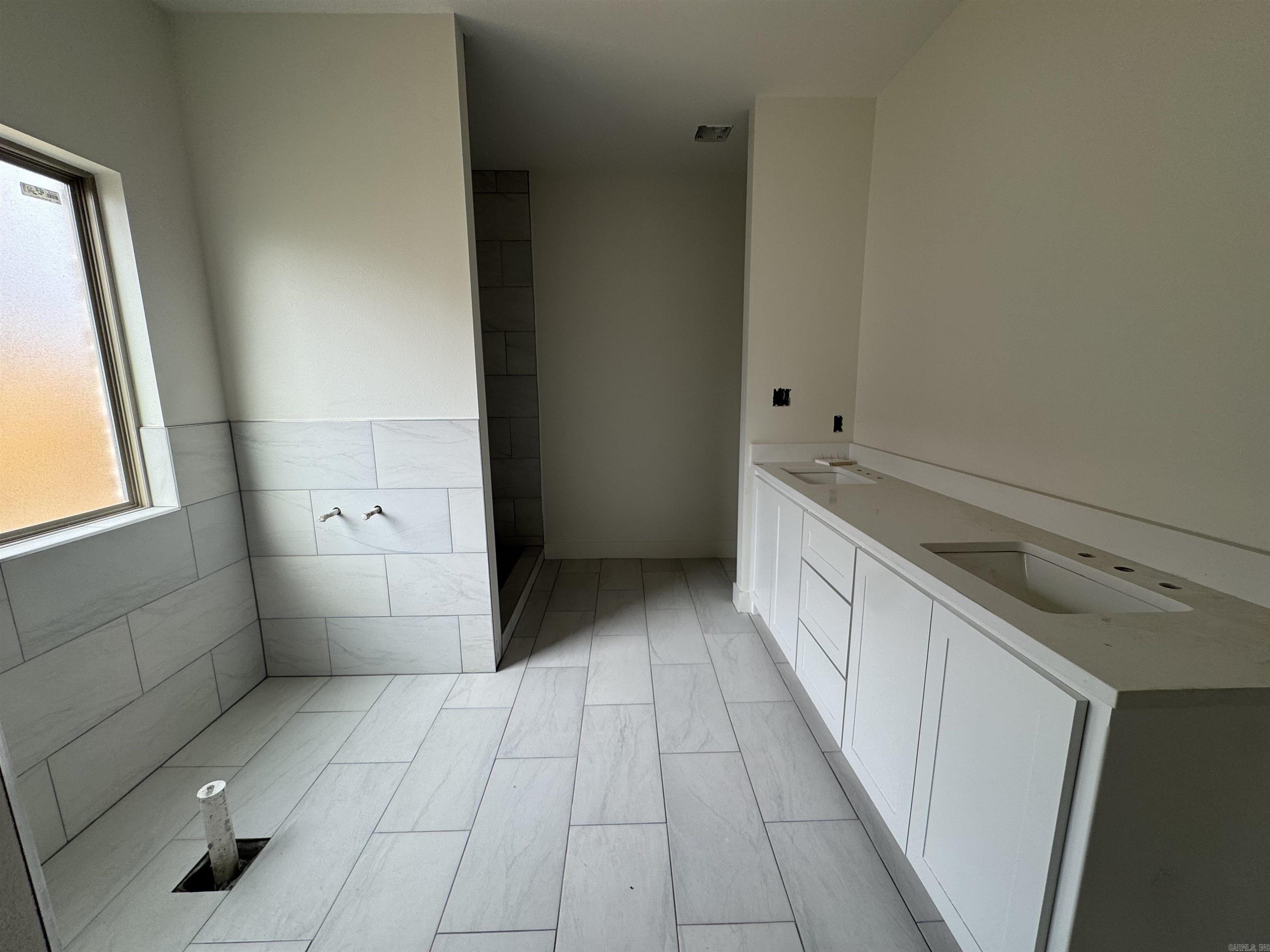 HIDDEN VALLEY ESTATES - Residential