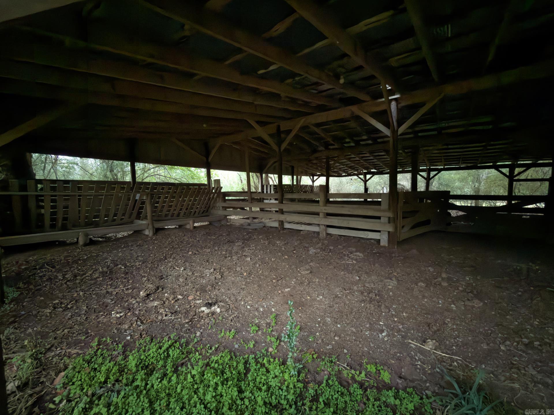 Metes & Bounds - Land