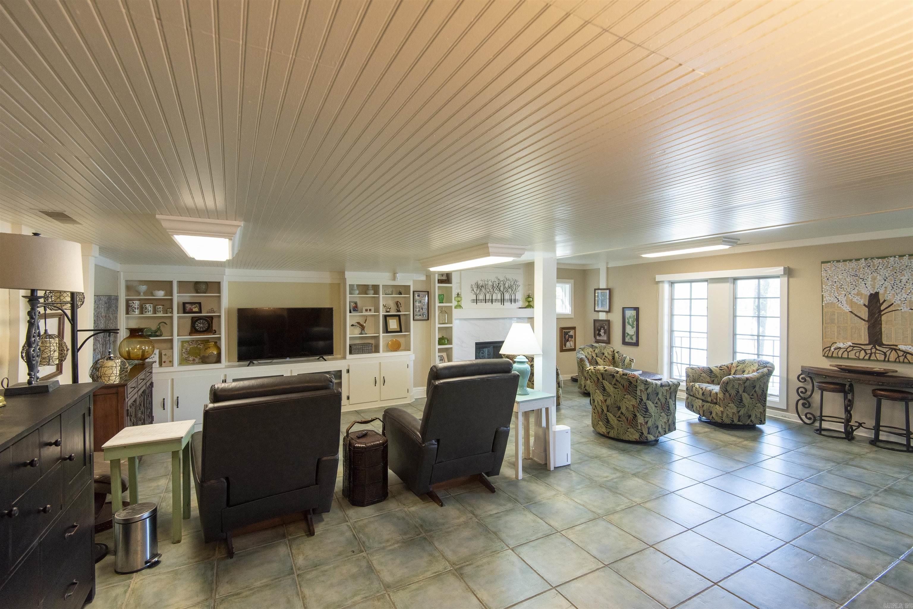 GLENMERE CLUB - Residential