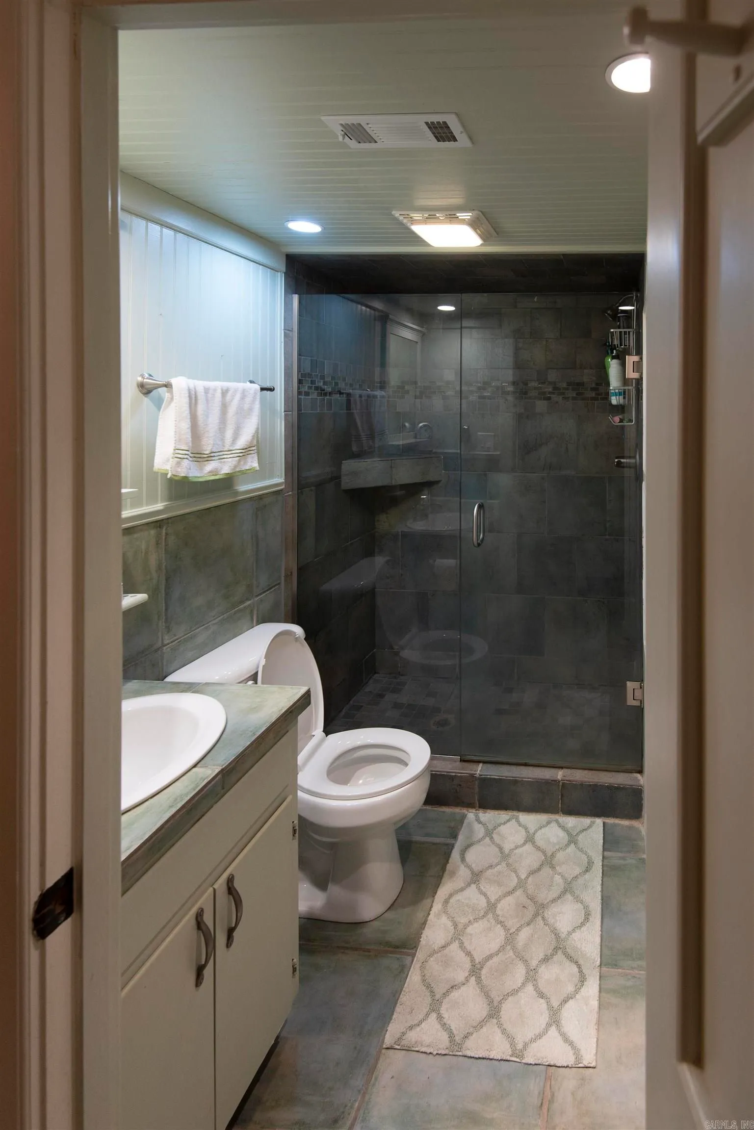 Malvern, Arkansas 72104, United States, 5 Bedrooms Bedrooms, ,3 BathroomsBathrooms,Residential,Active,108424