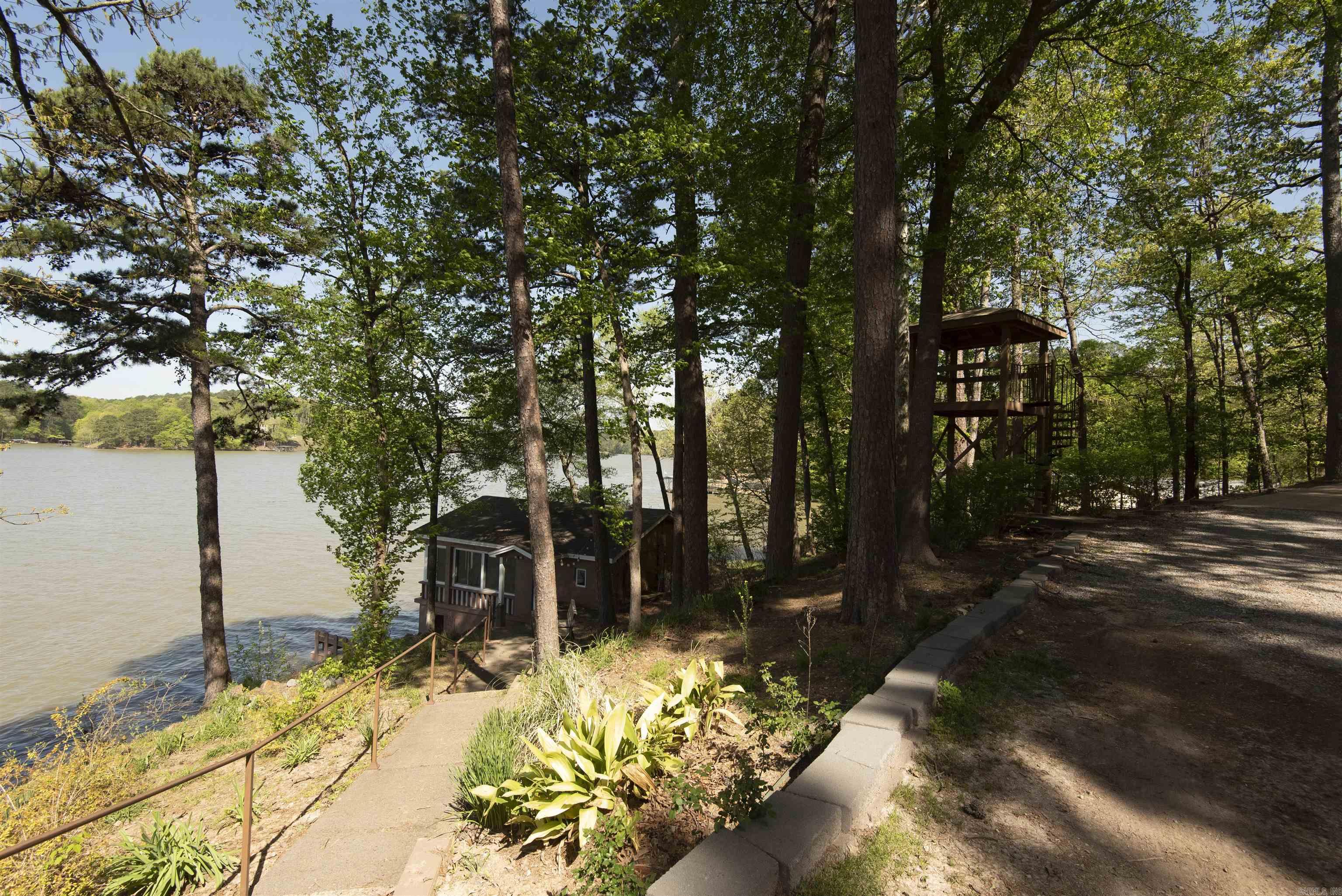 GLENMERE CLUB - Residential