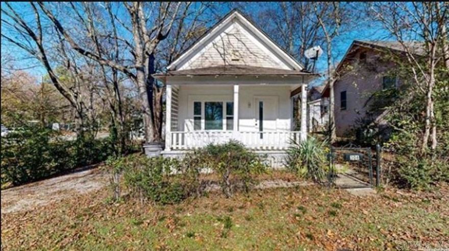 Cute home would be amazing for first time home buyers or for an income property. Very nice neighborhood close to everything including downtown. This home features fresh paint, new plumbing, electrical, and new floors.