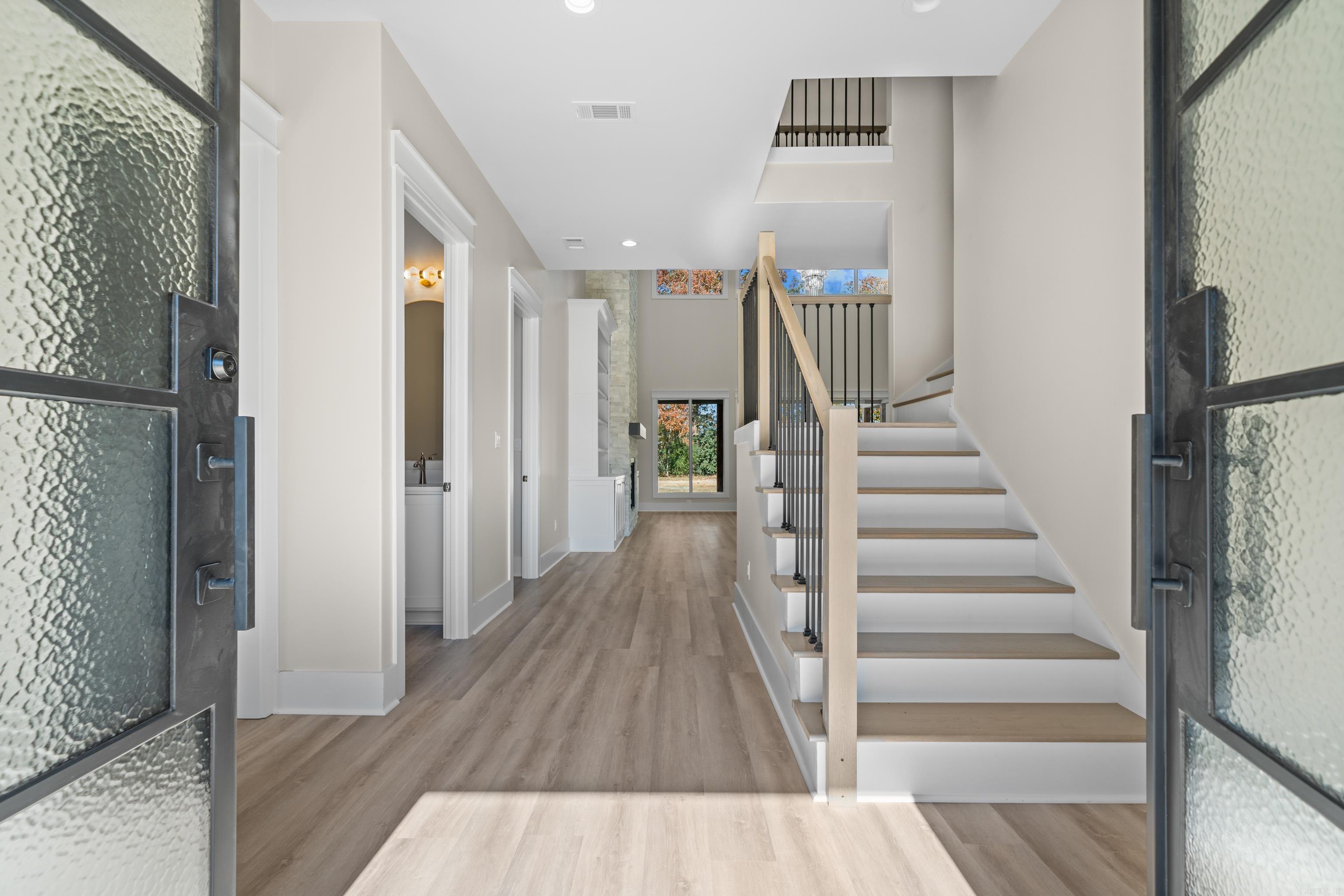 ARLINGTON PARK - Residential