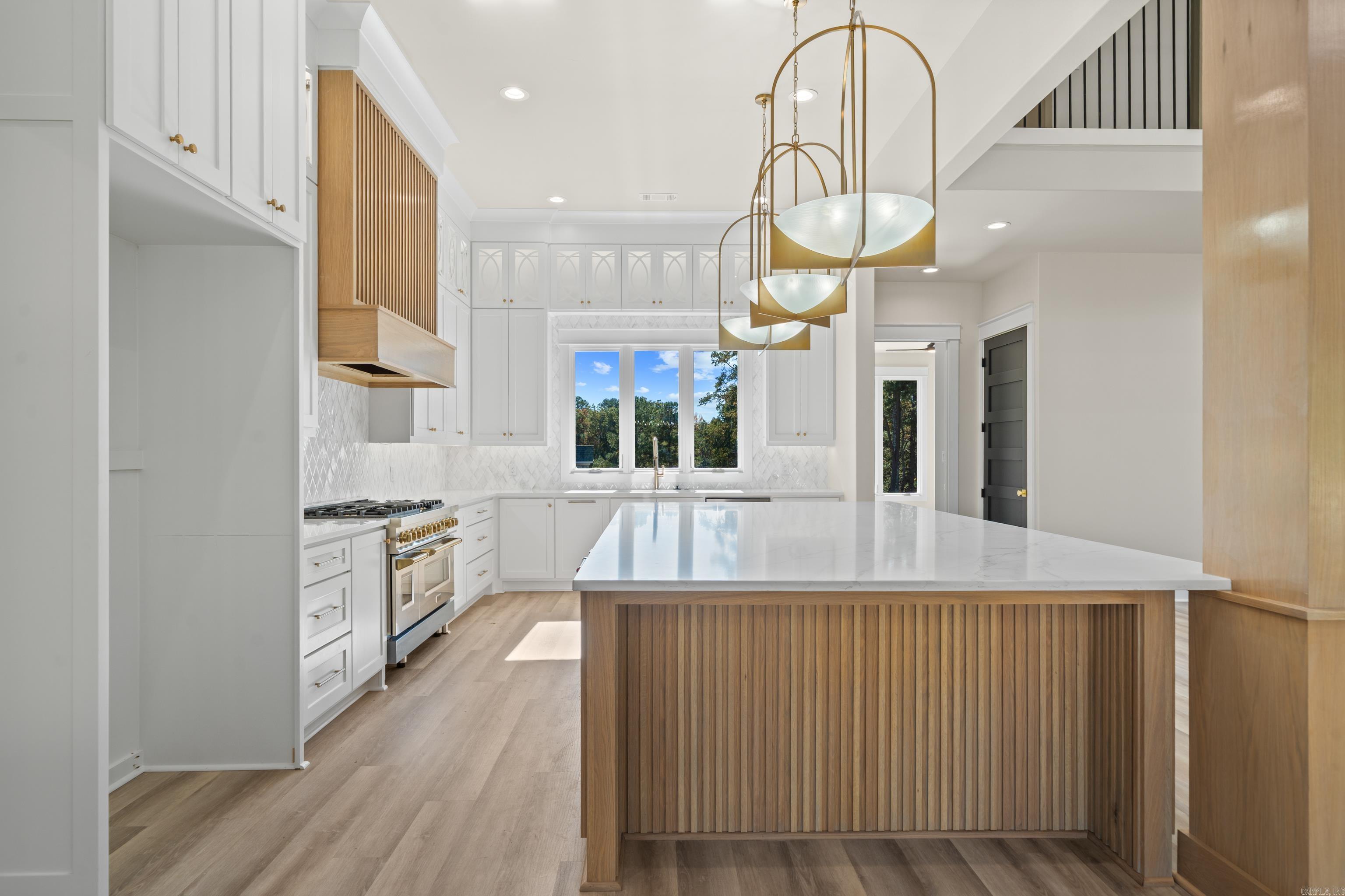 ARLINGTON PARK - Residential