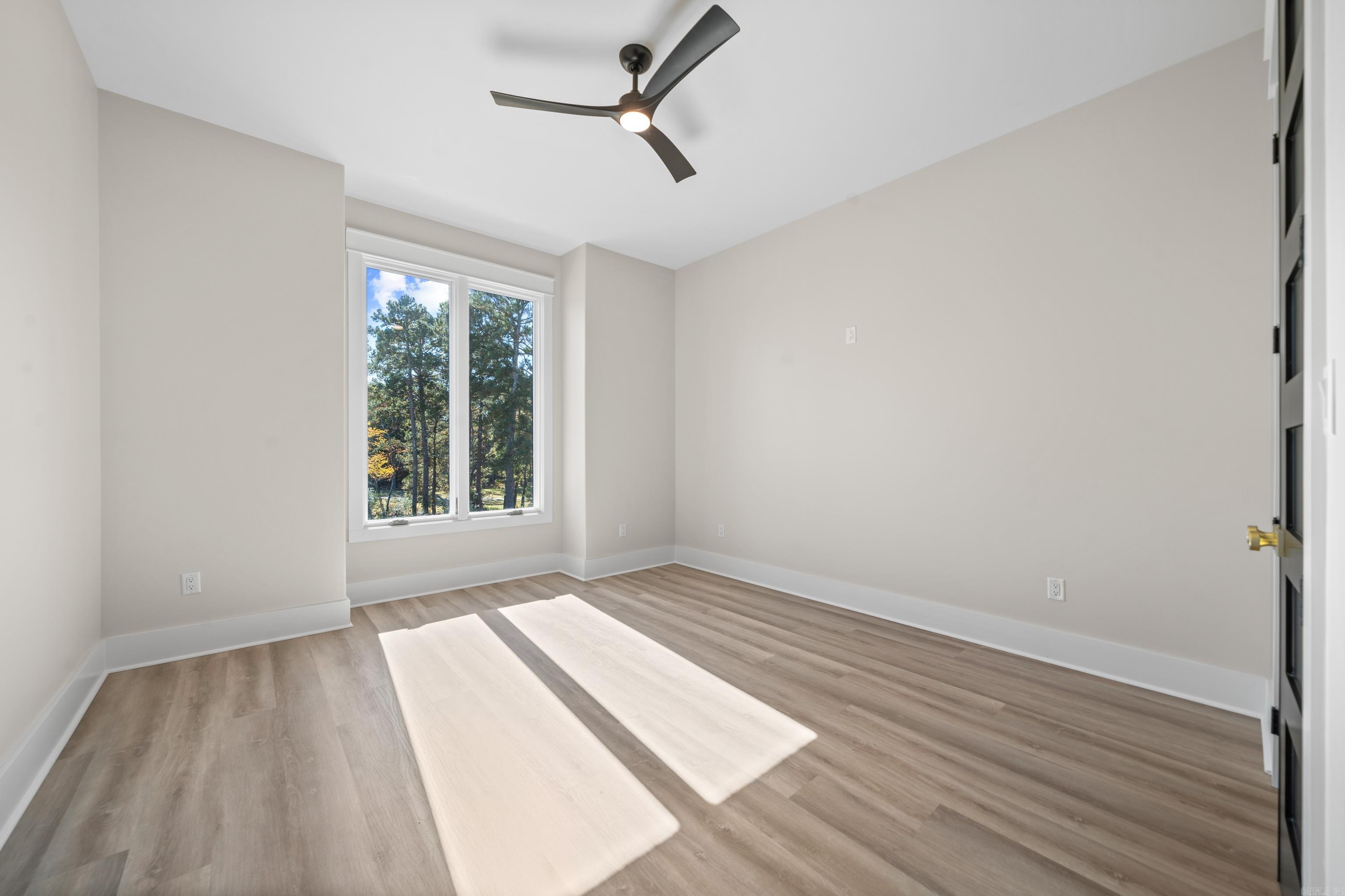 ARLINGTON PARK - Residential