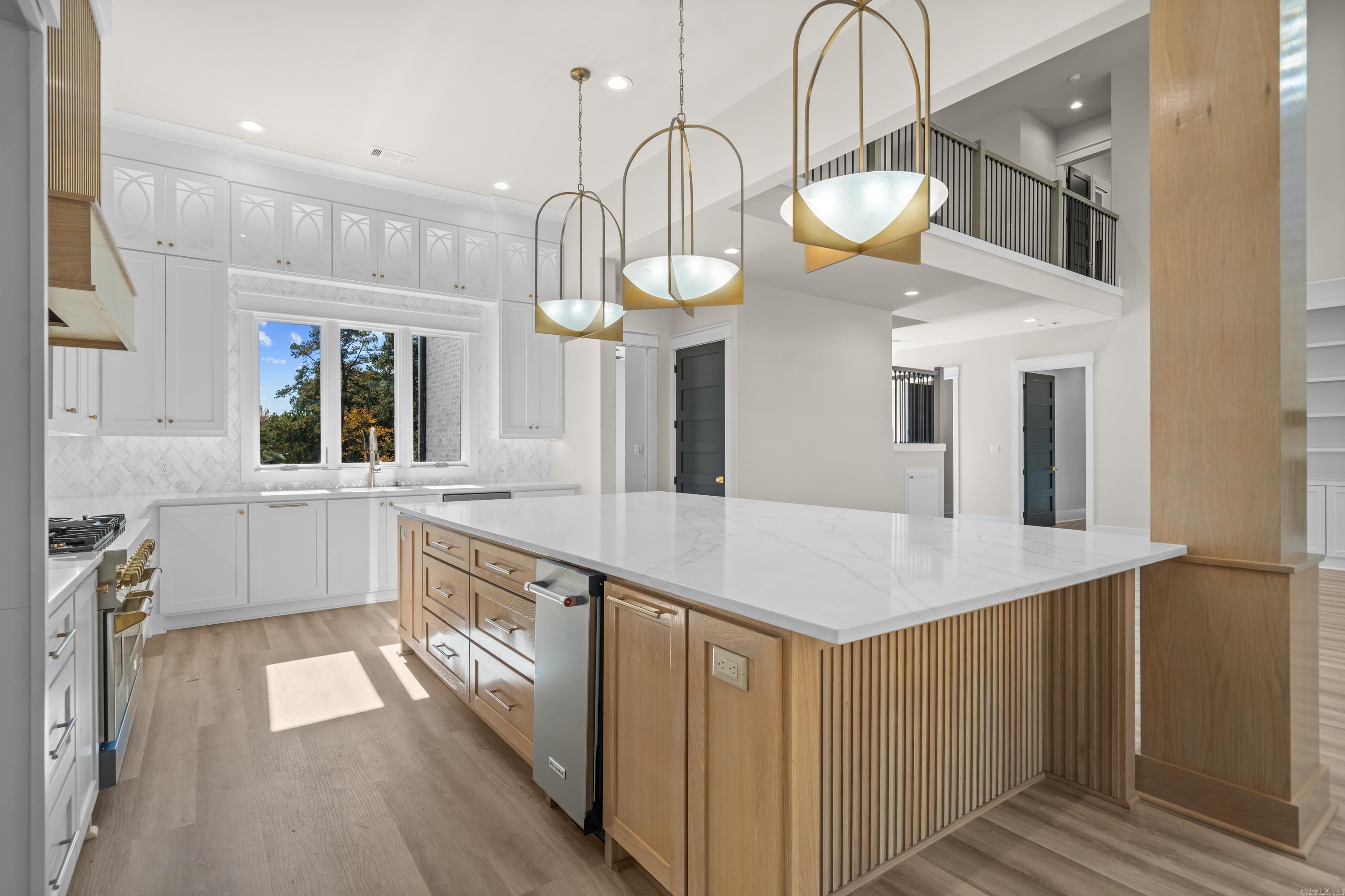 ARLINGTON PARK - Residential