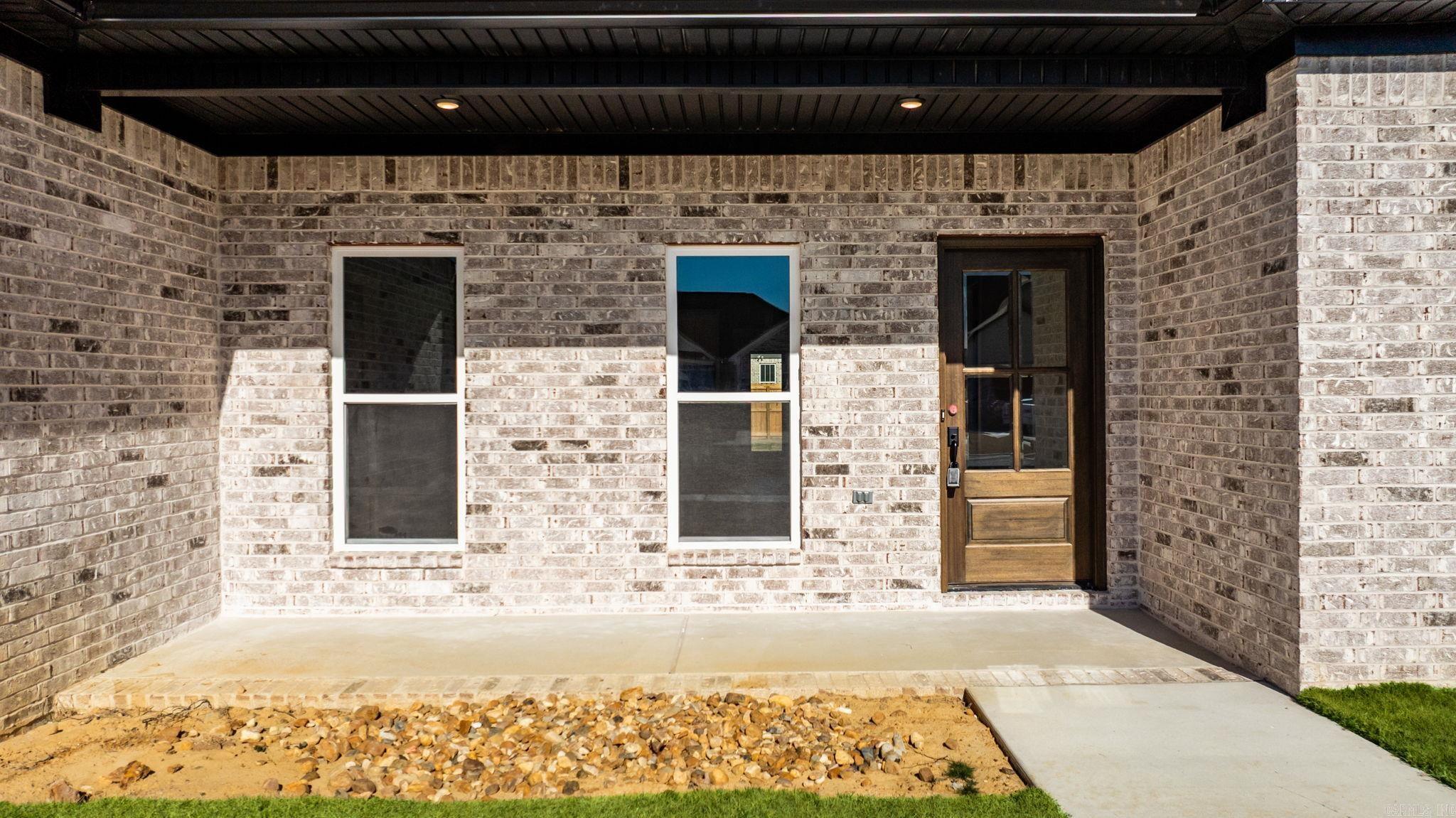 EAST MEADOW - Residential