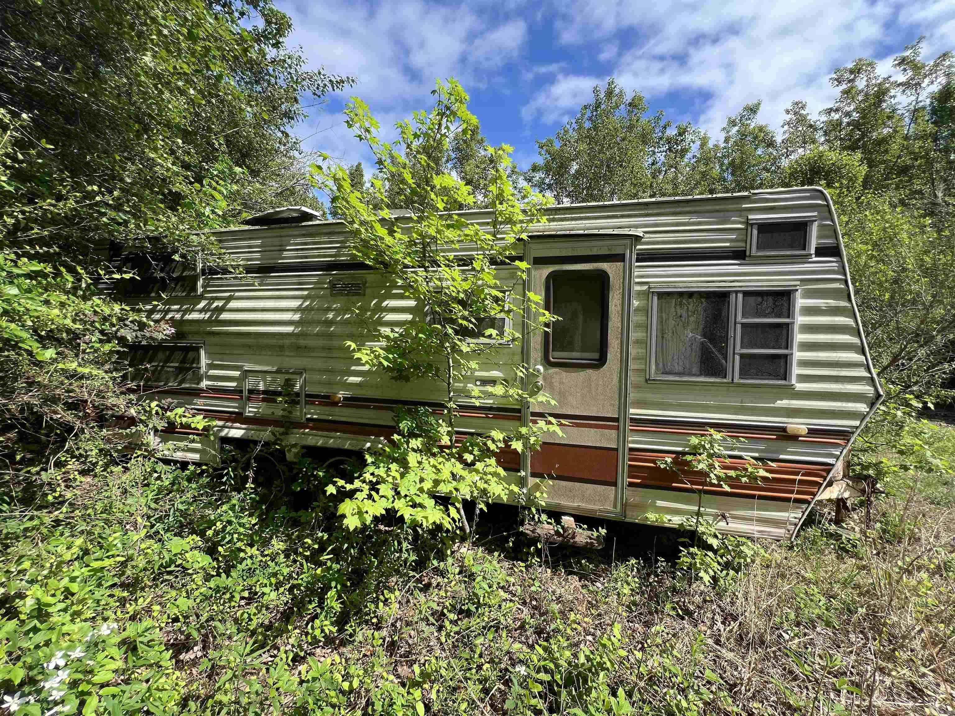 Higginson Outlots - Land